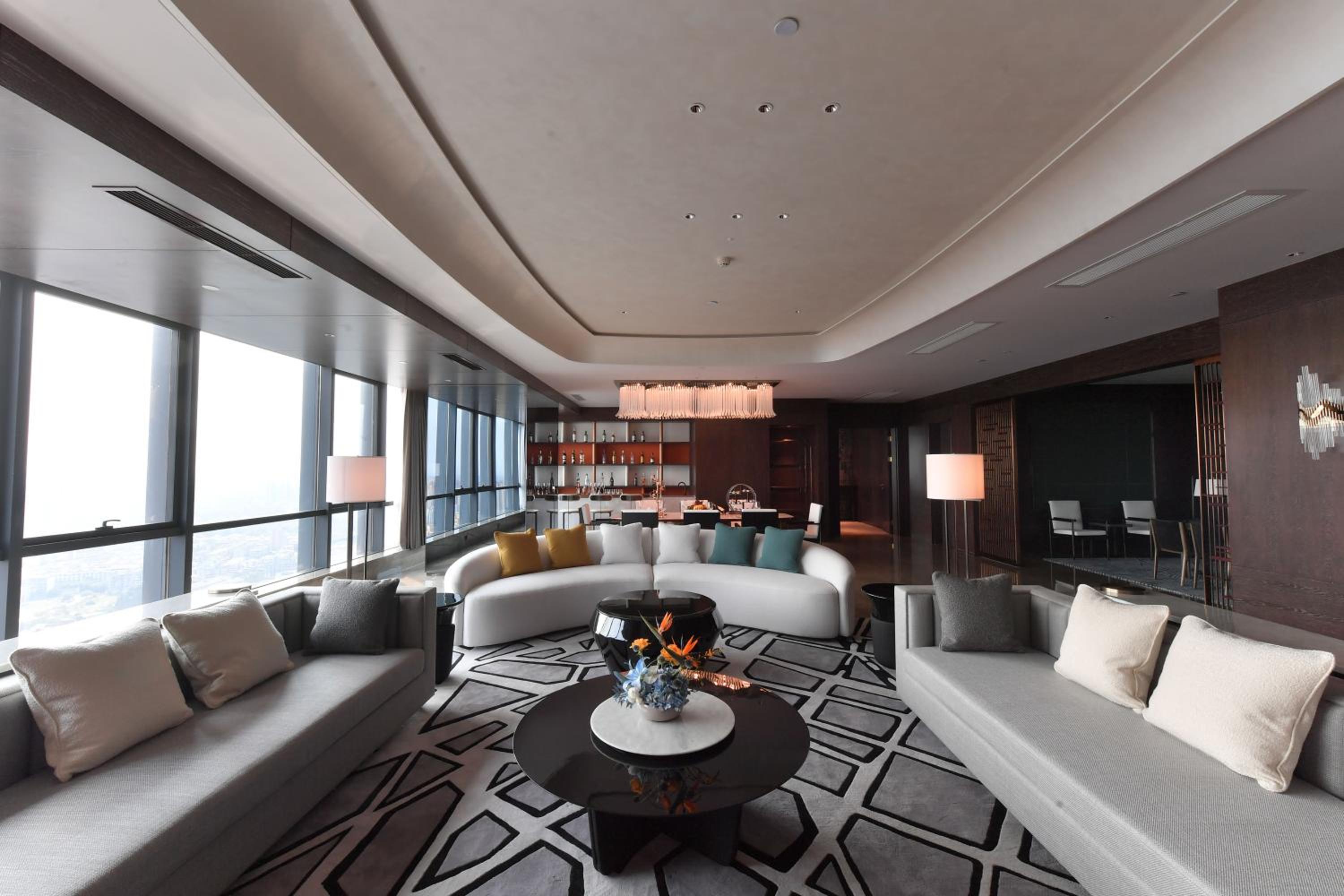 Presidential Suite photo 1