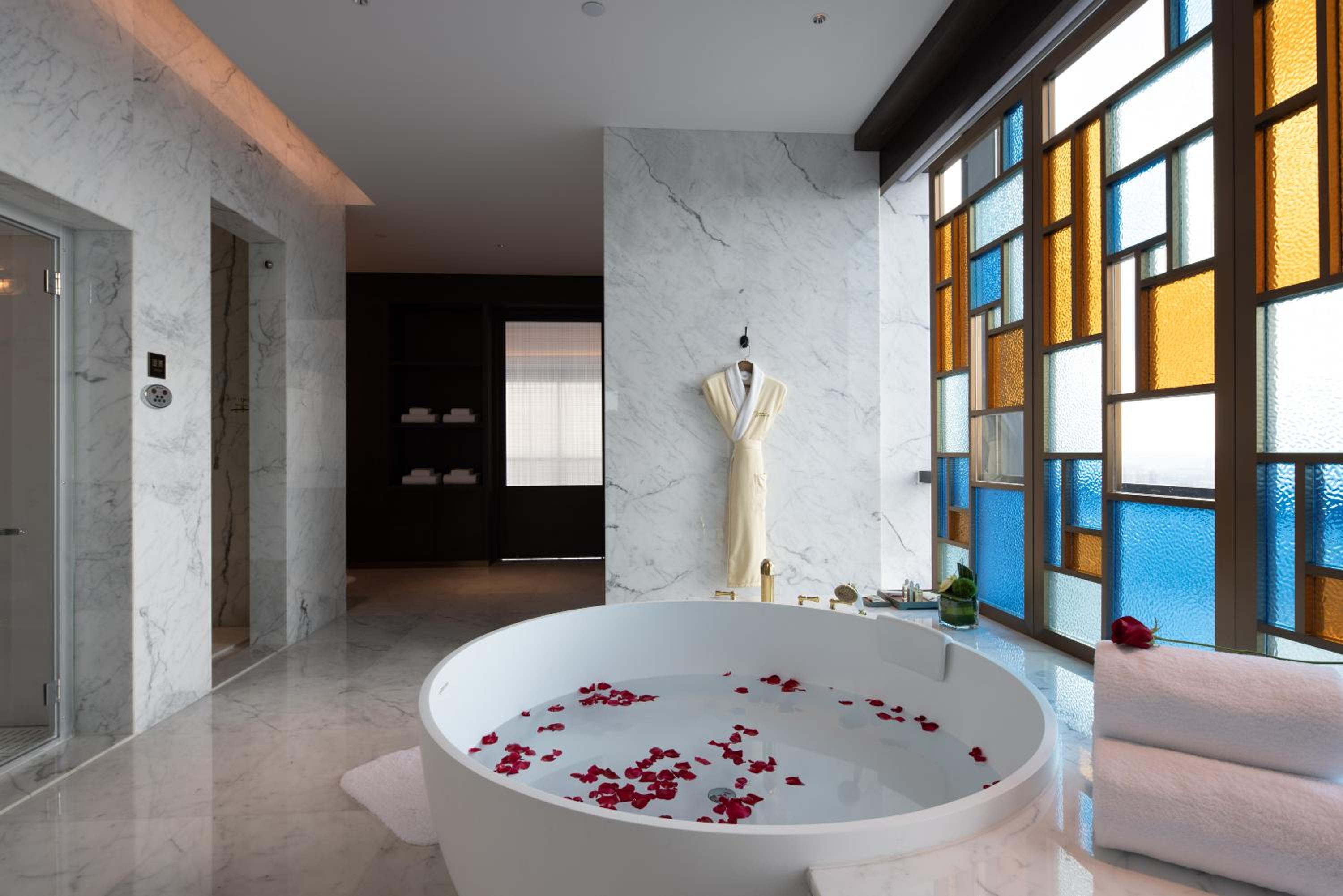 Presidential Suite photo 3