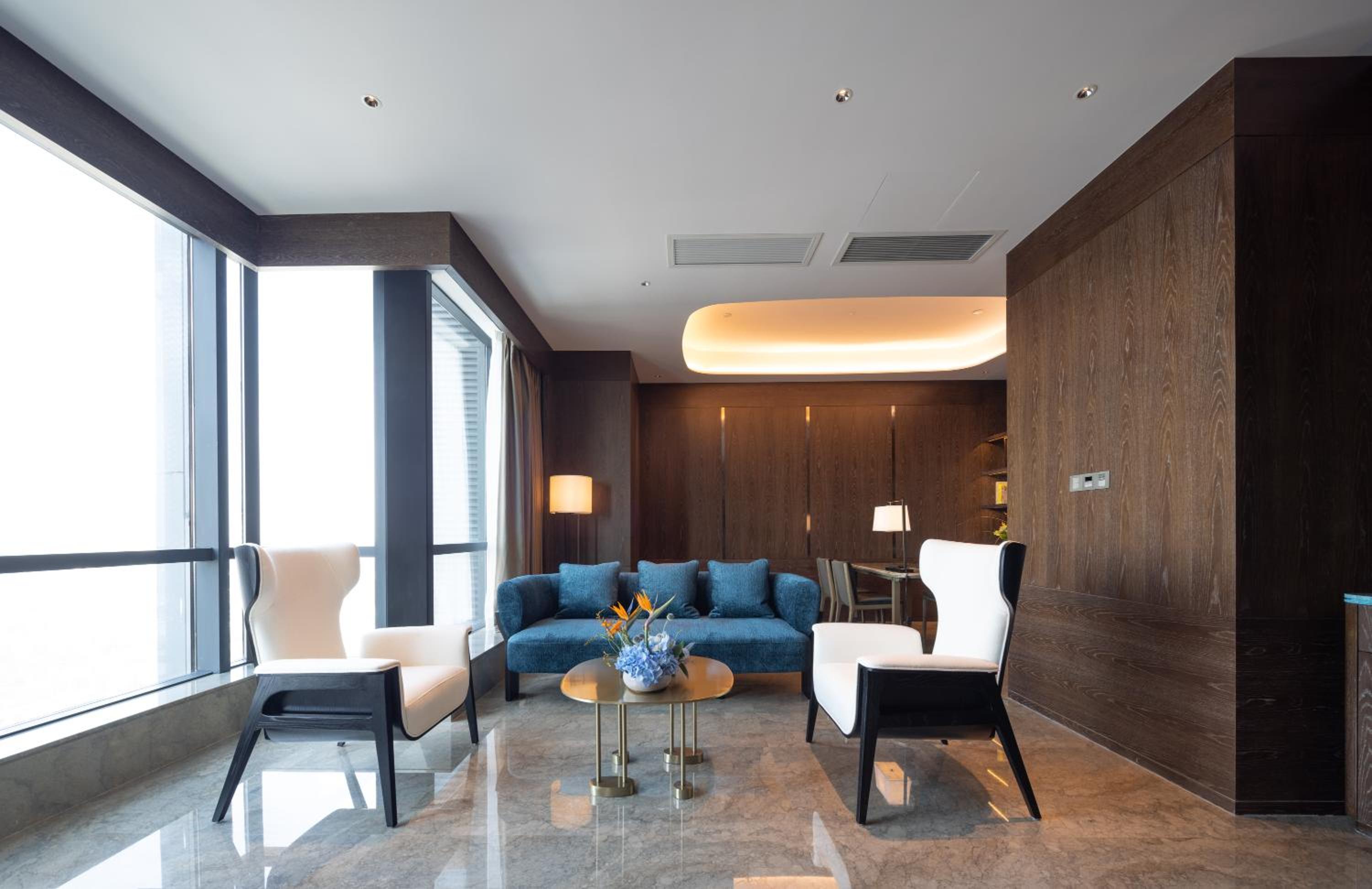 Premier Suite photo 2