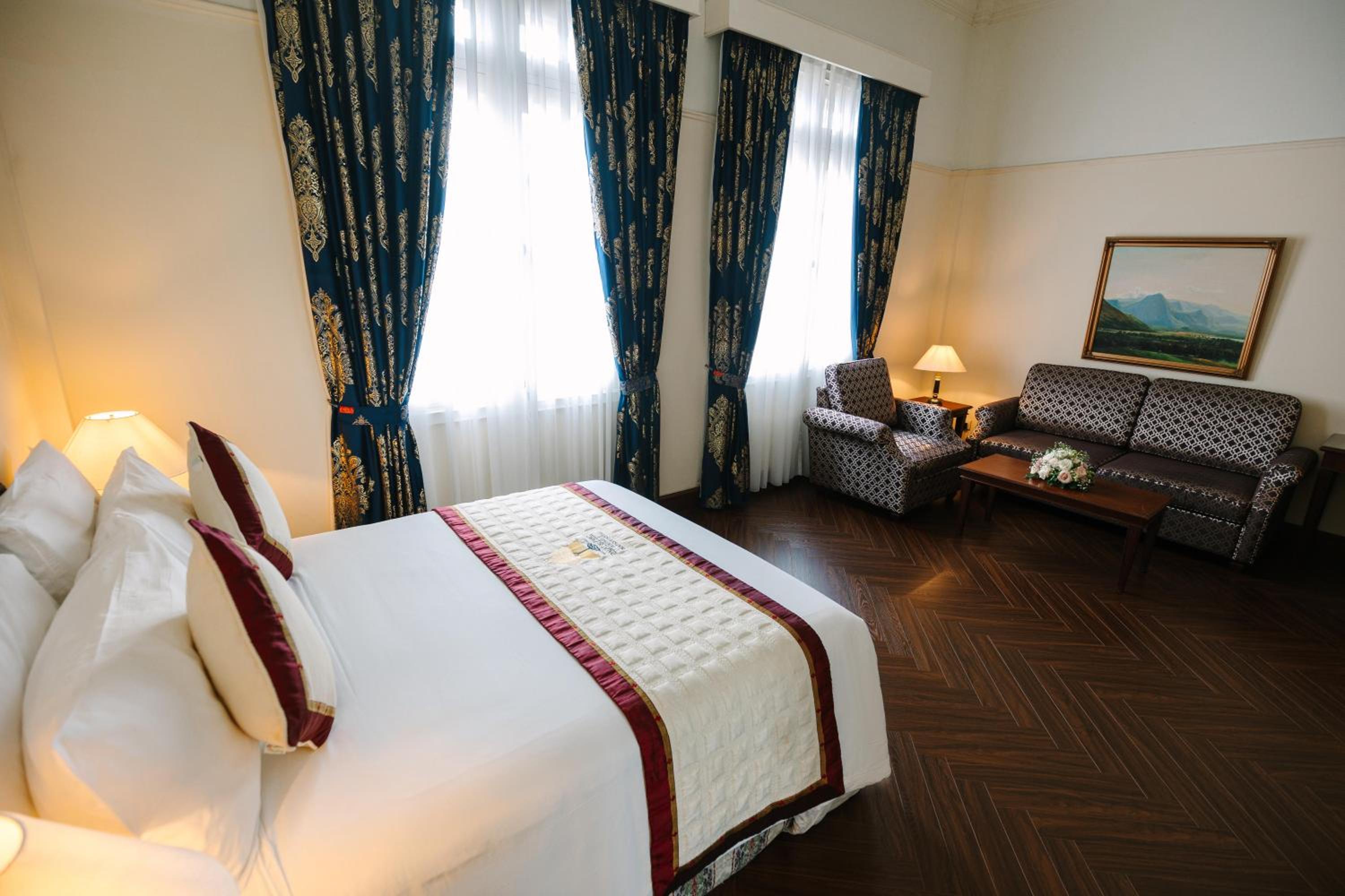 Deluxe Room - Photo 7