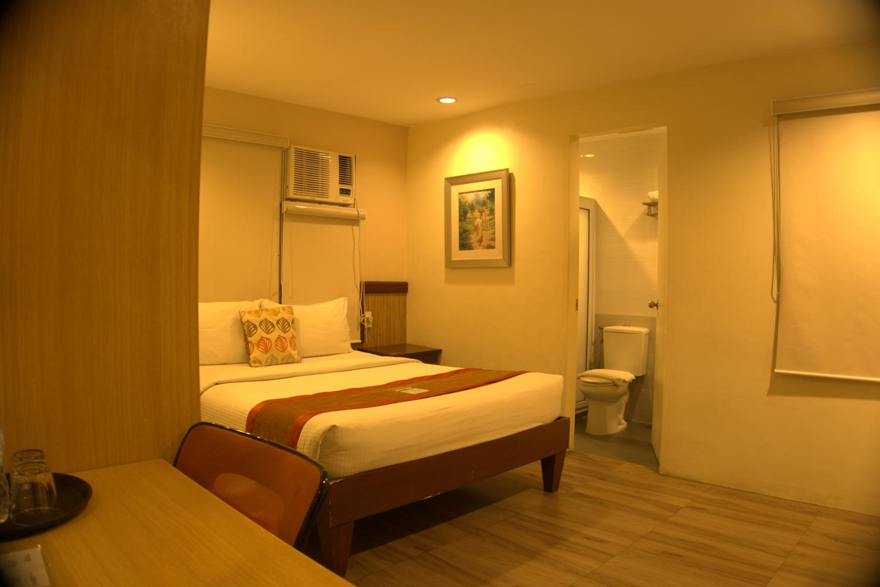 Standard Double Room - Photo 4