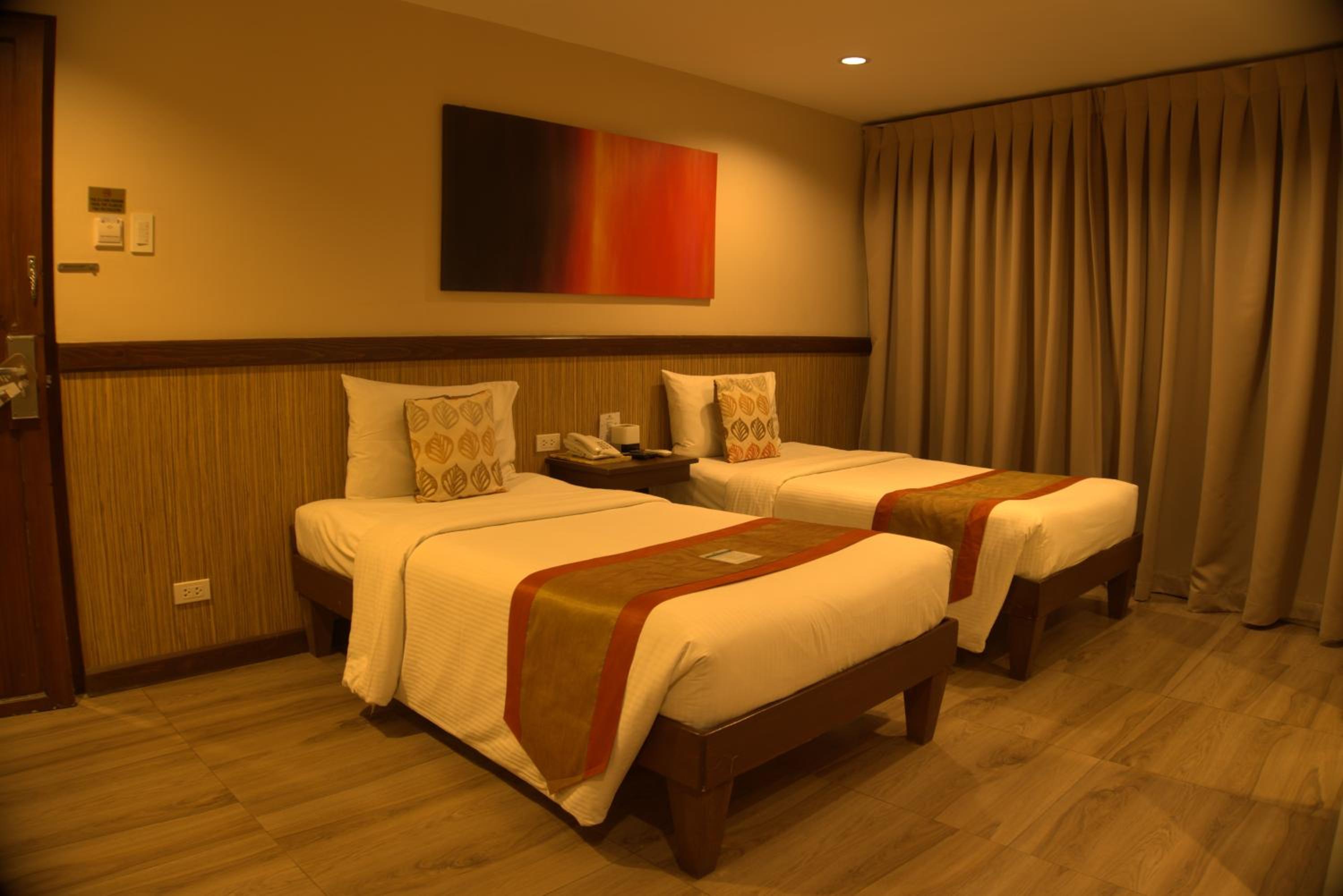 Deluxe Twin Room - Photo 6