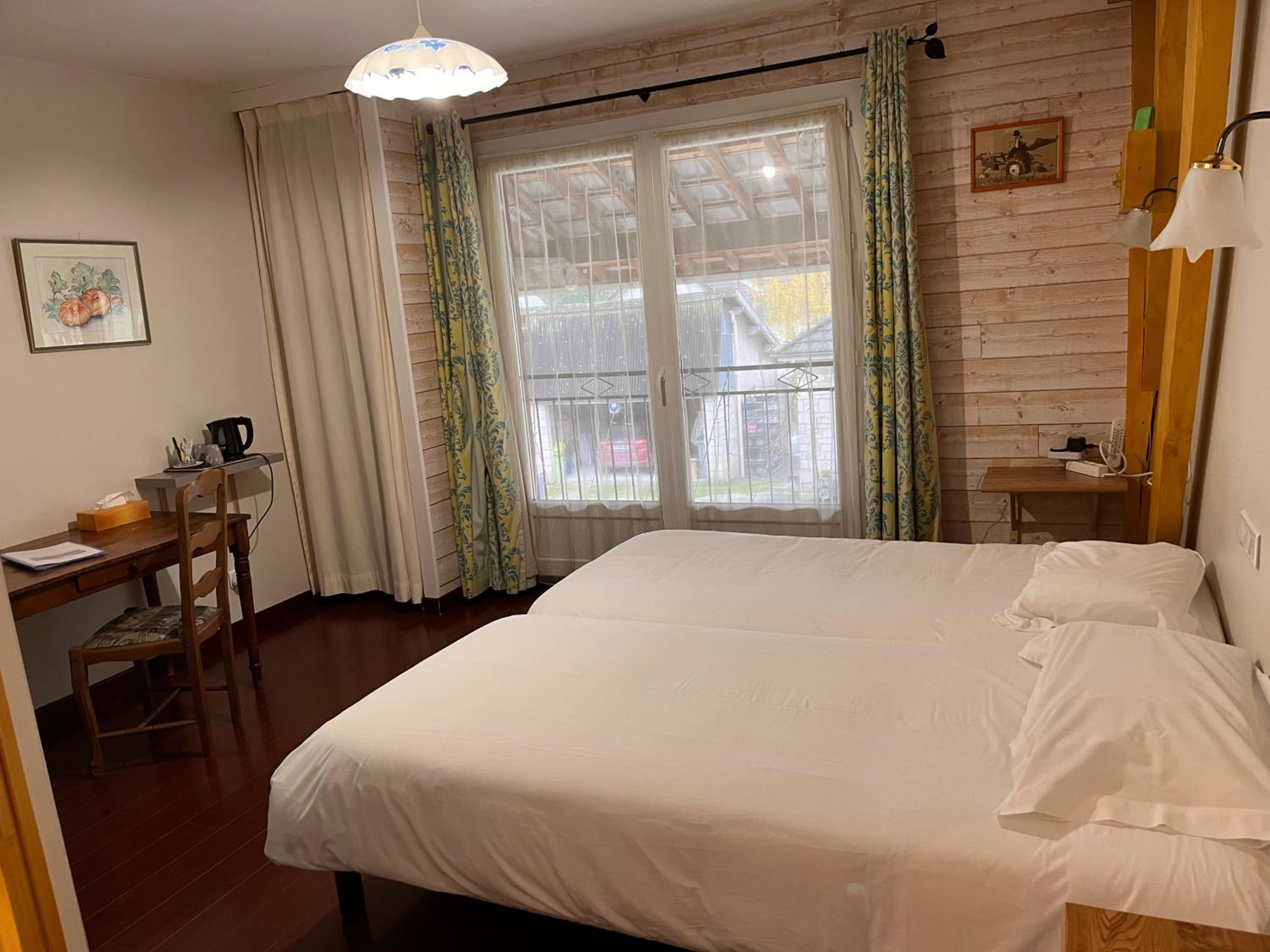 Standard Double Room photo 1