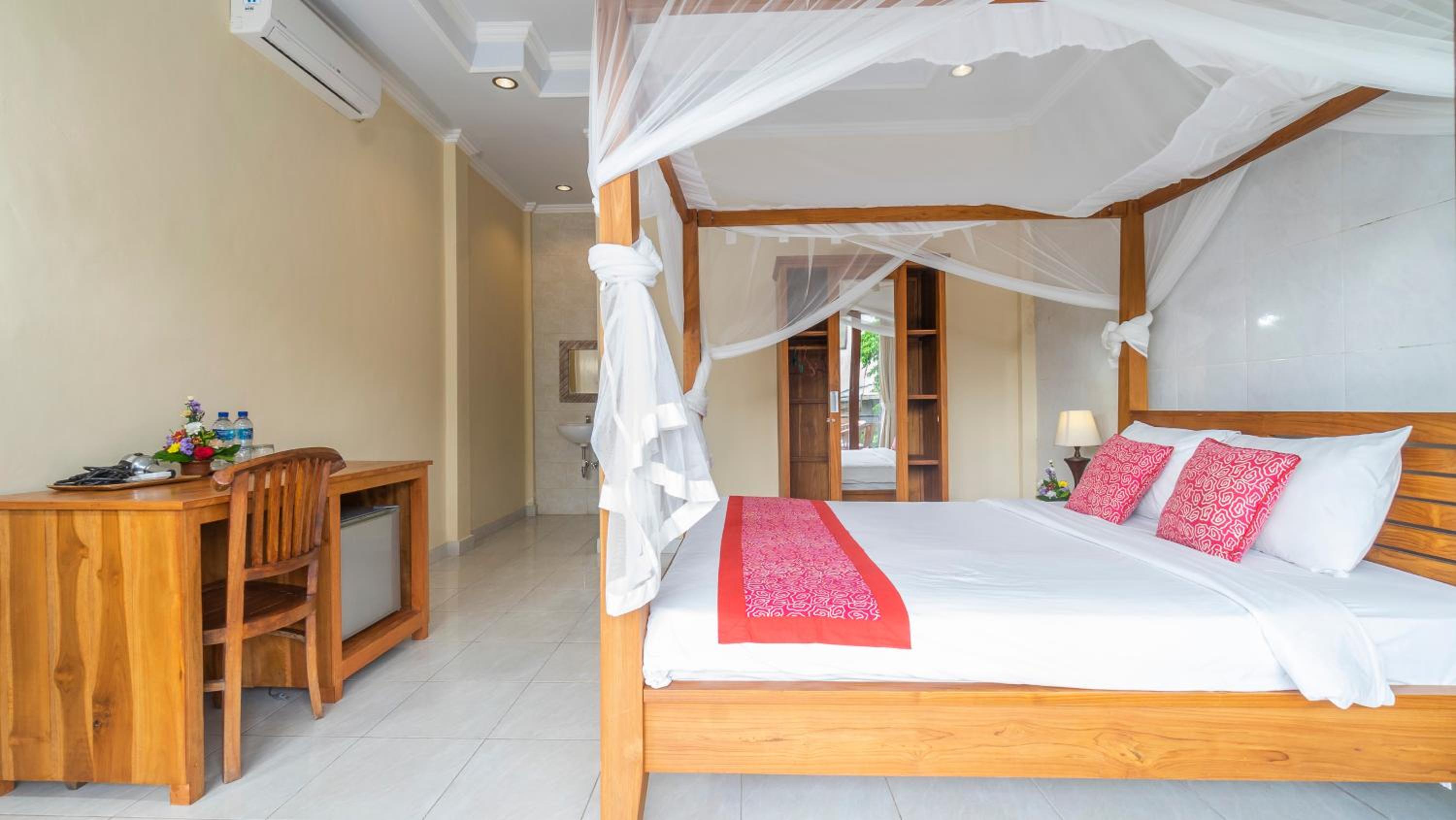 Double Room - Photo 18