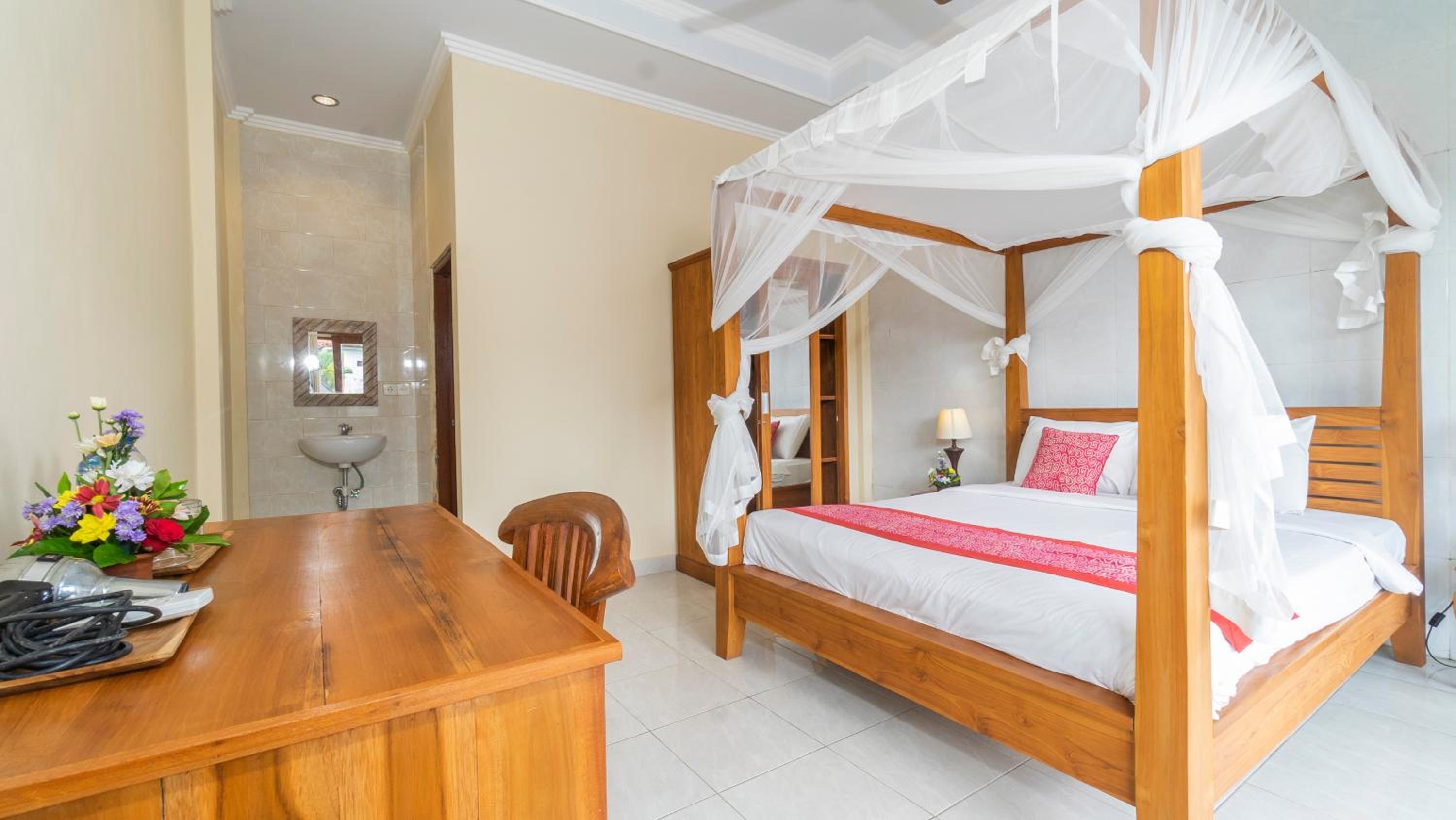 Double Room - Photo 15