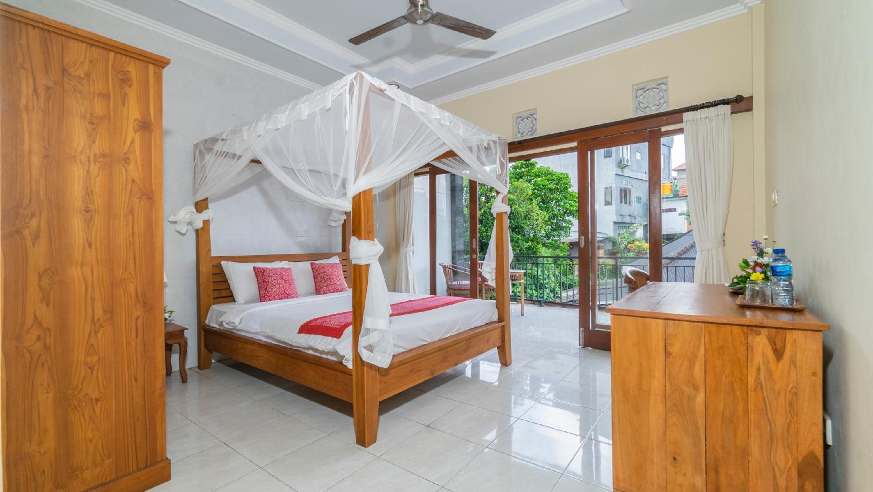 Double Room - Photo 16