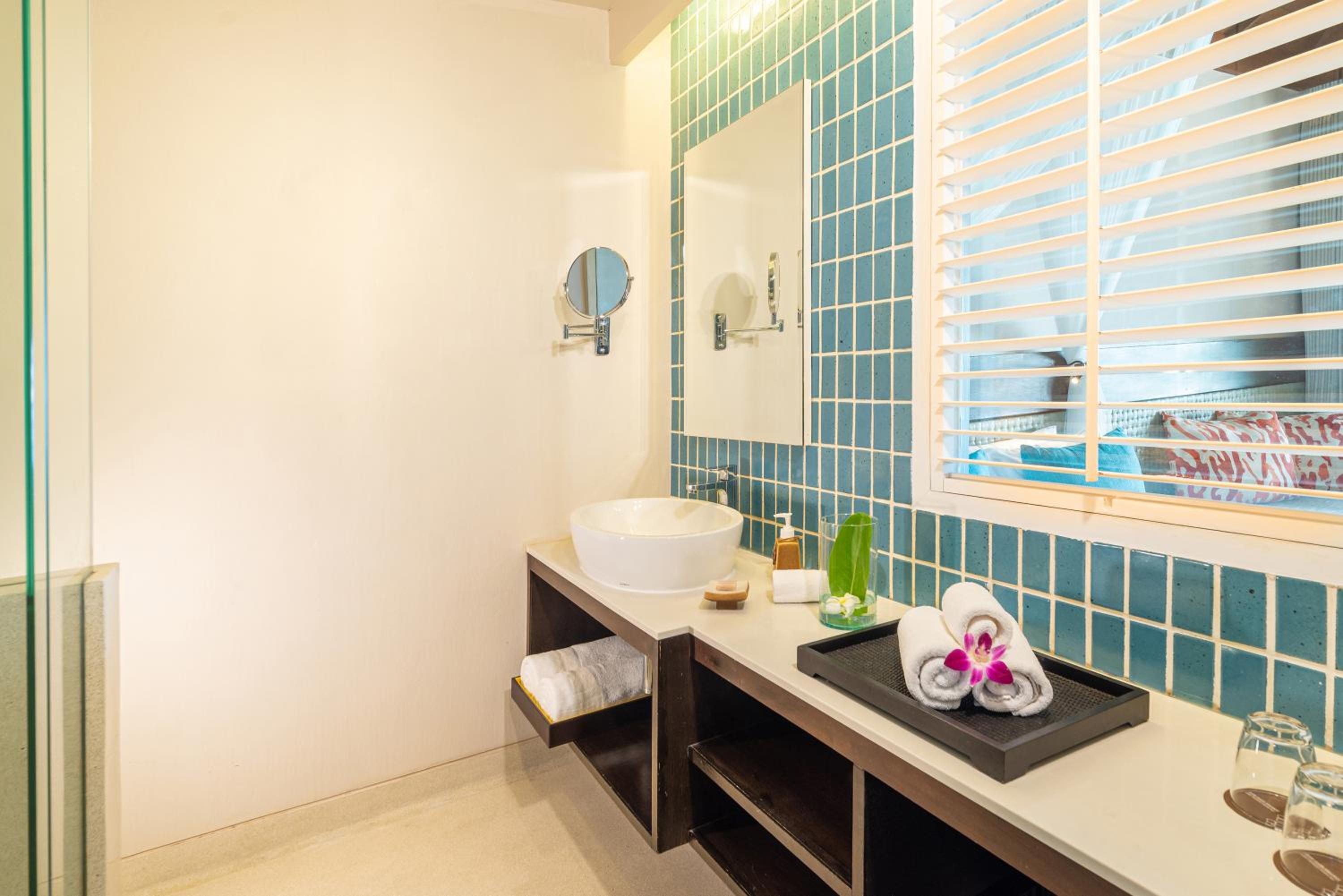 Ocean View Deluxe - Adults Only (16+) - Photo 5