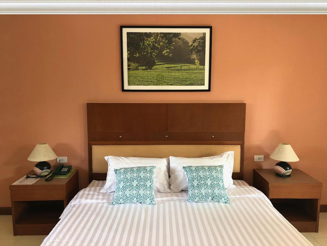 King Room with Balcony photo 1