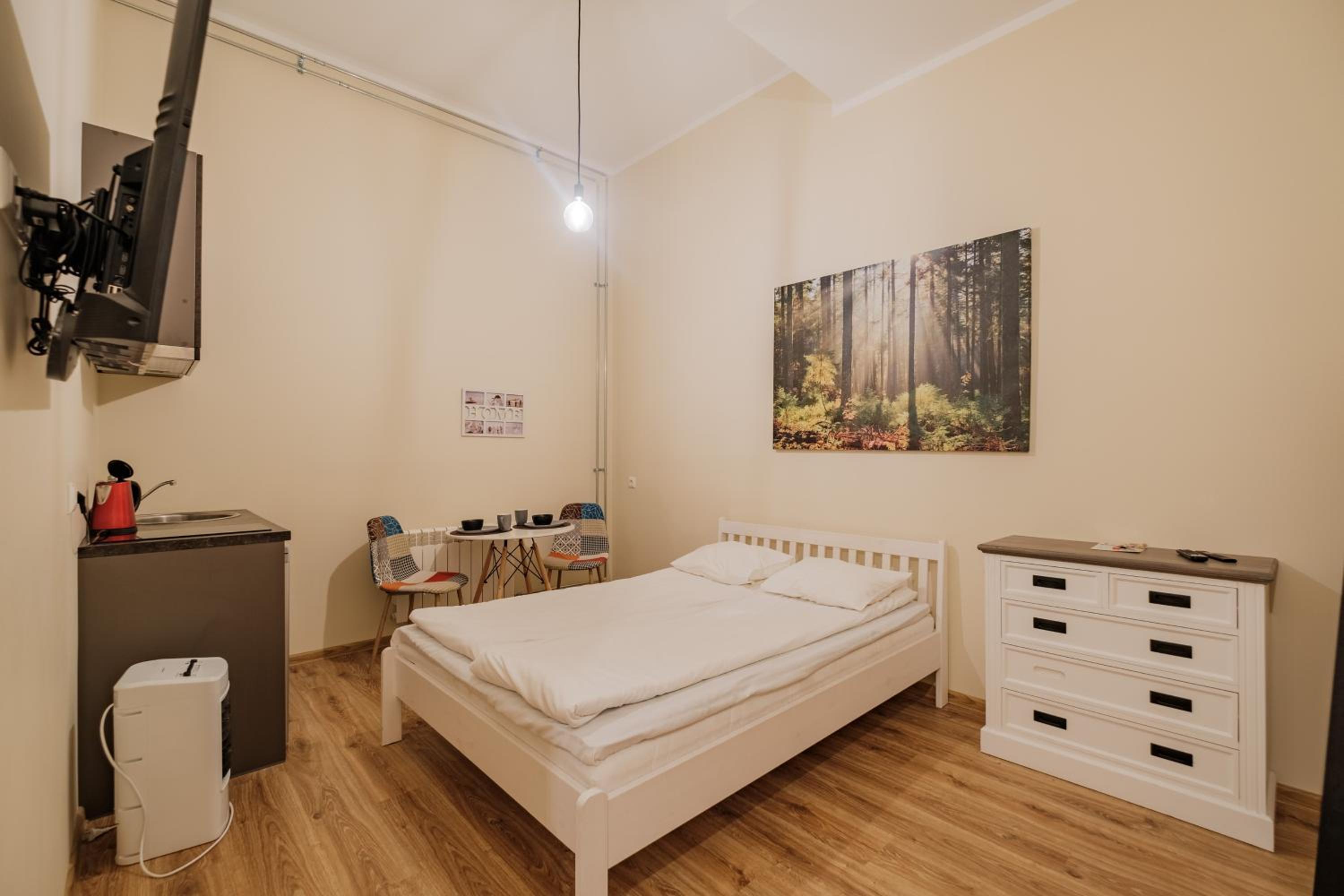 Double Room without window - Photo 1