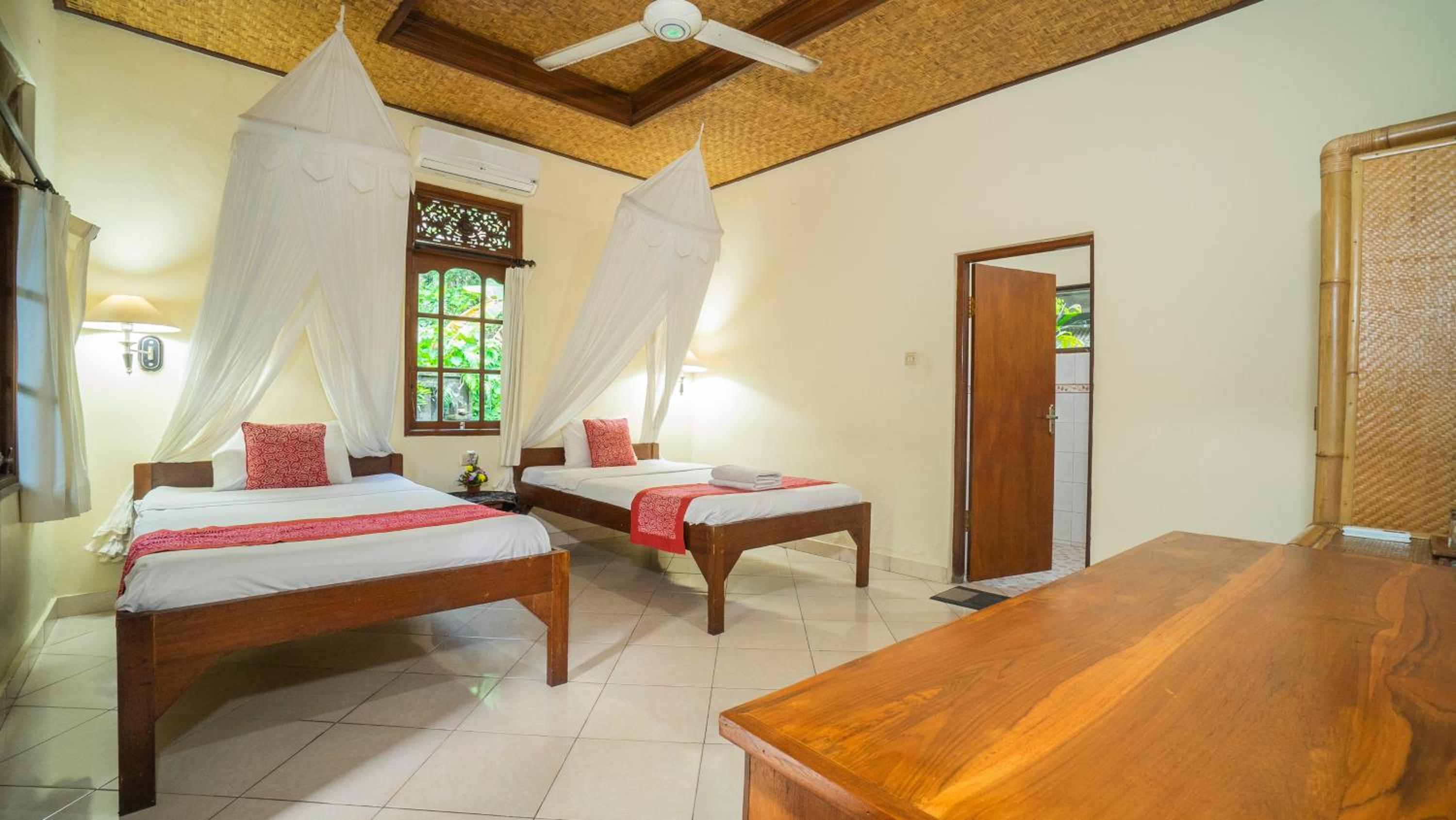Standard Twin Room - Photo 15