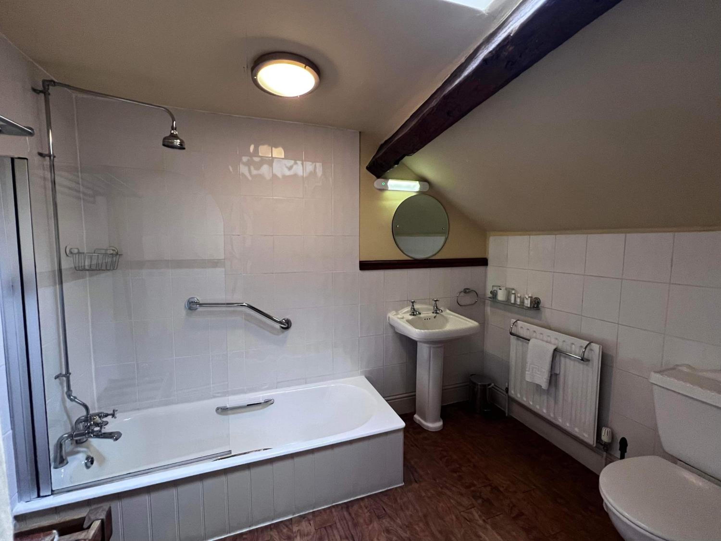 Annex Character Double or Twin Room - Photo 3