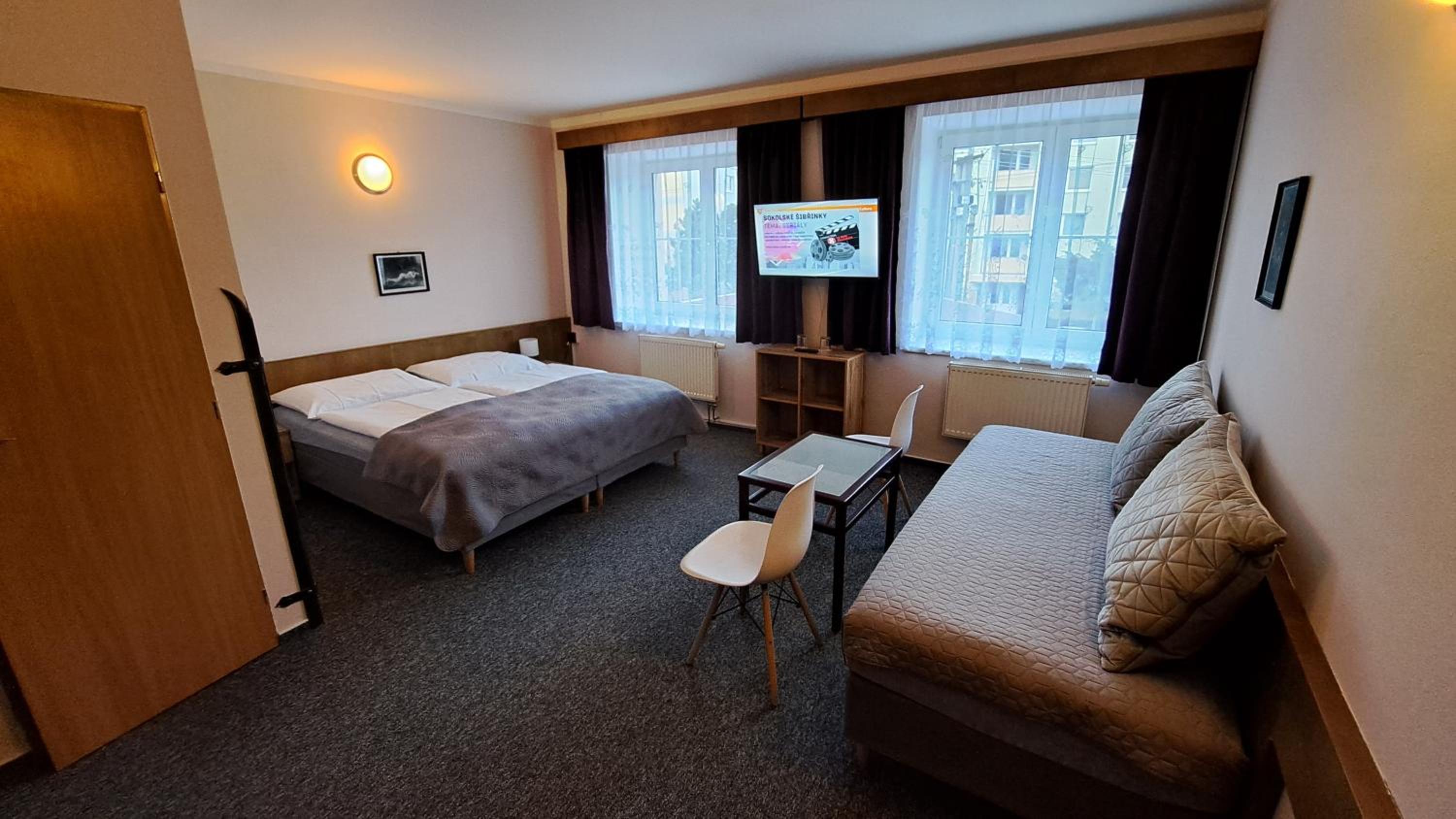 Triple Room with Private Bathroom photo 3