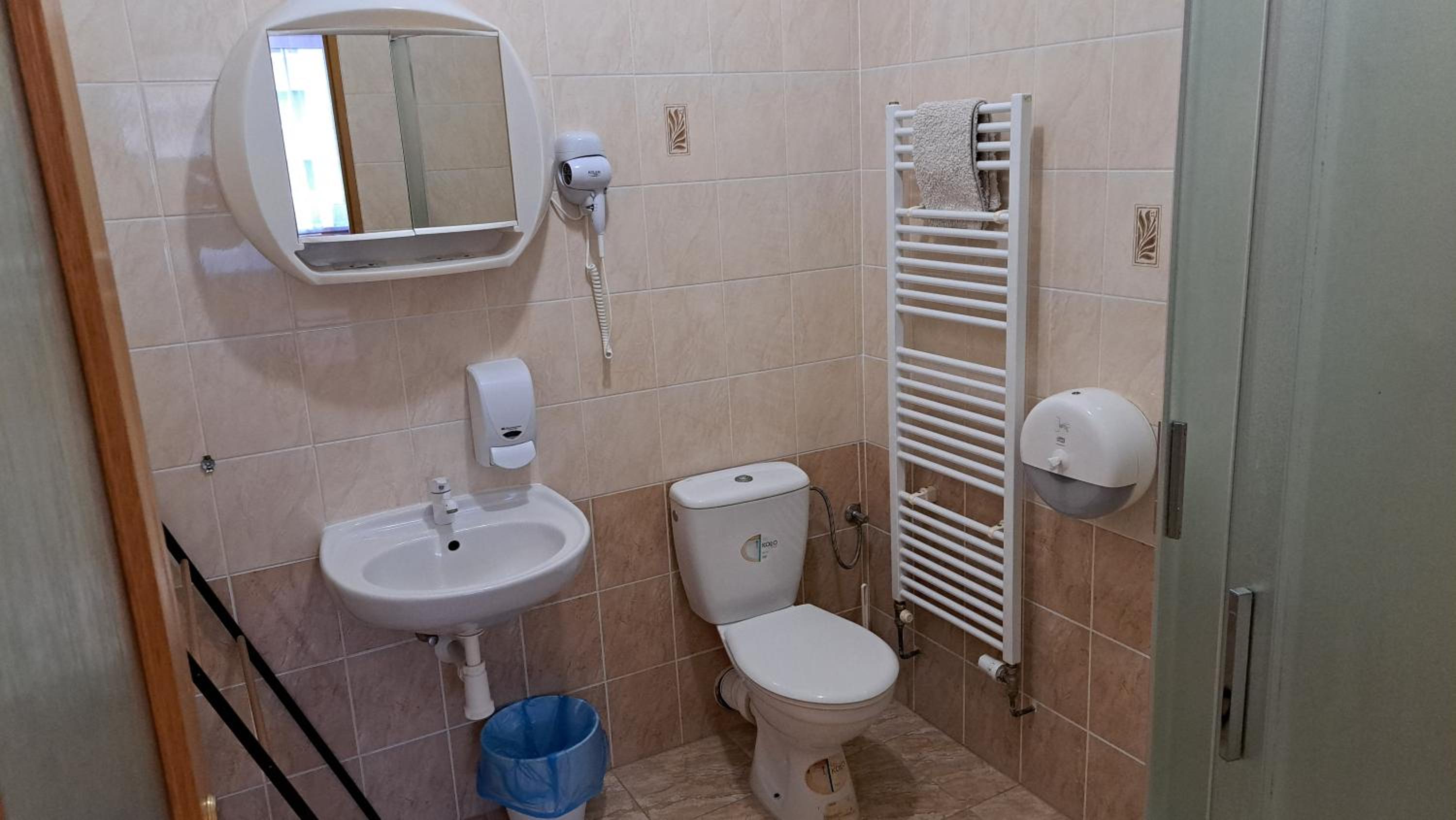 Triple Room with Private Bathroom photo 2