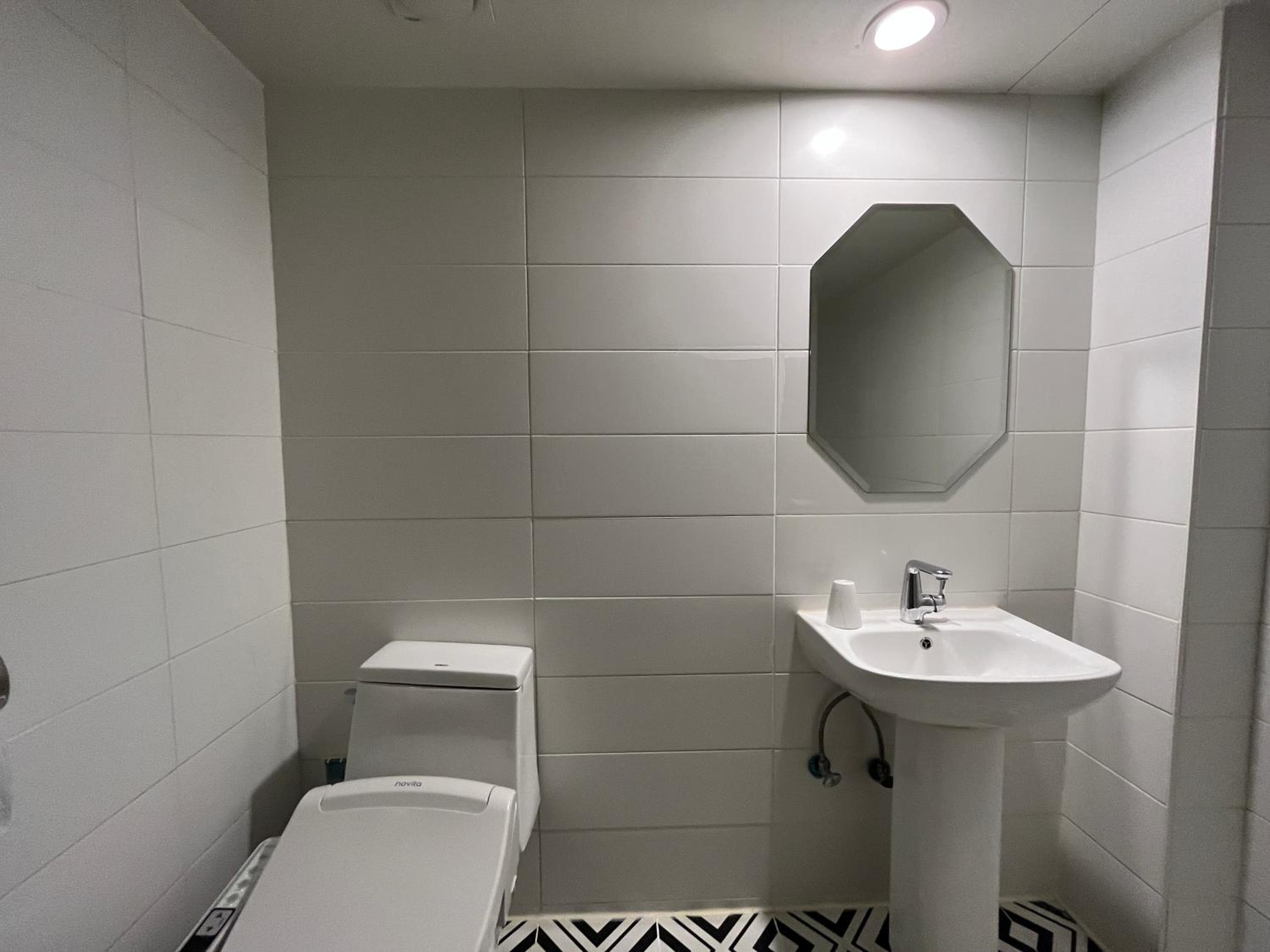 Standard Double Room - Photo 22