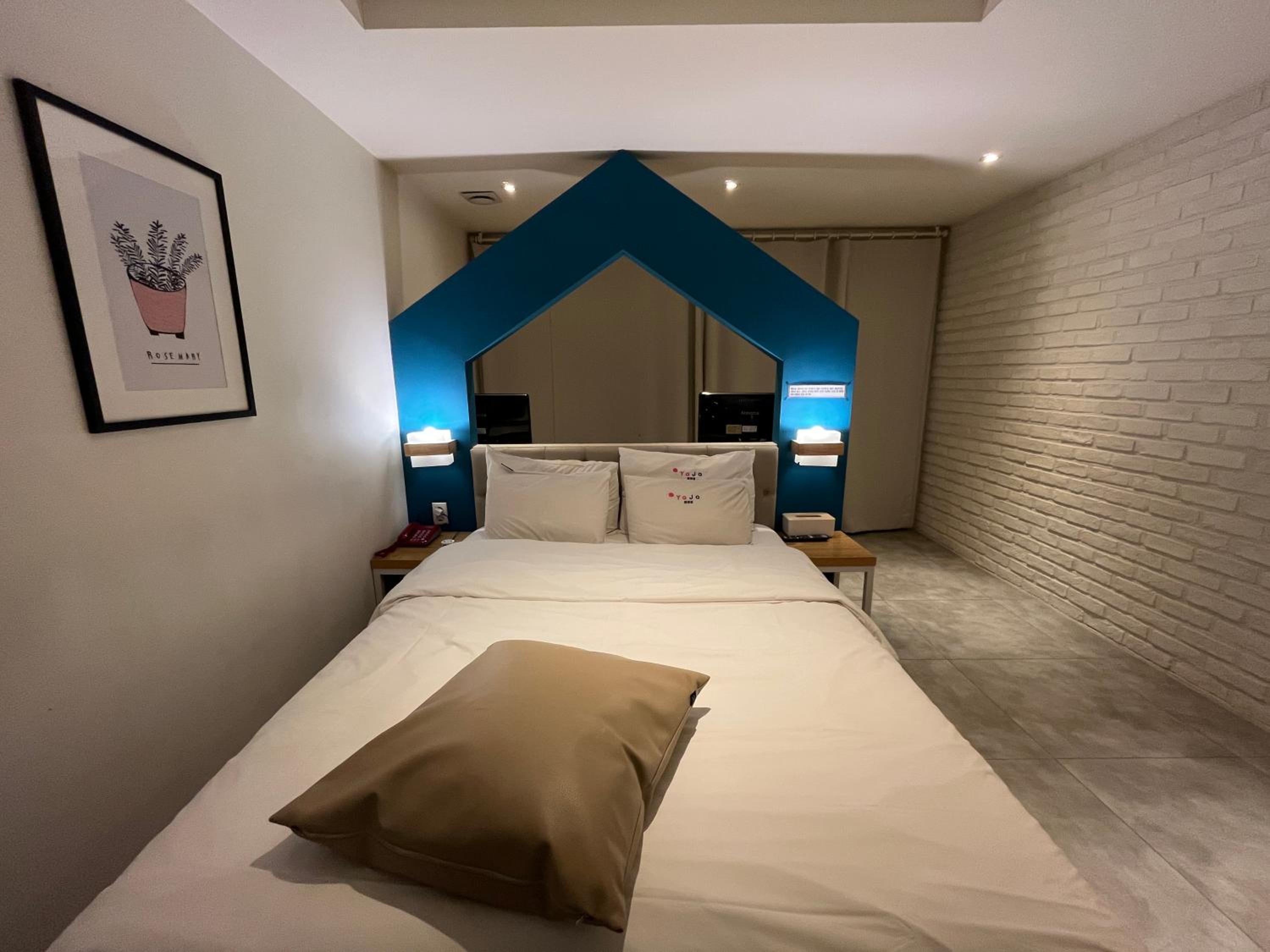 Deluxe Double Room - Photo 2
