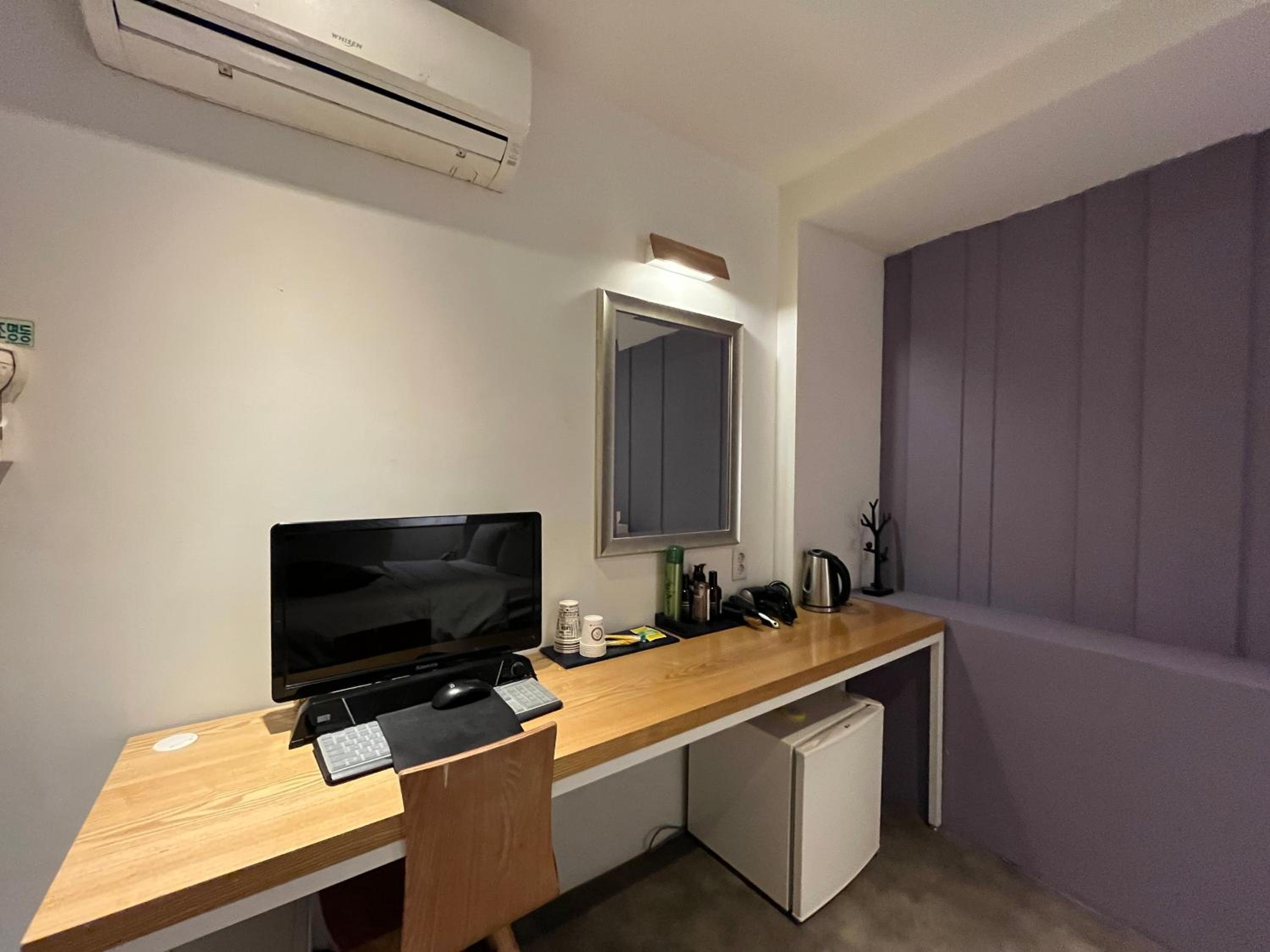 Standard Double Room - Photo 21