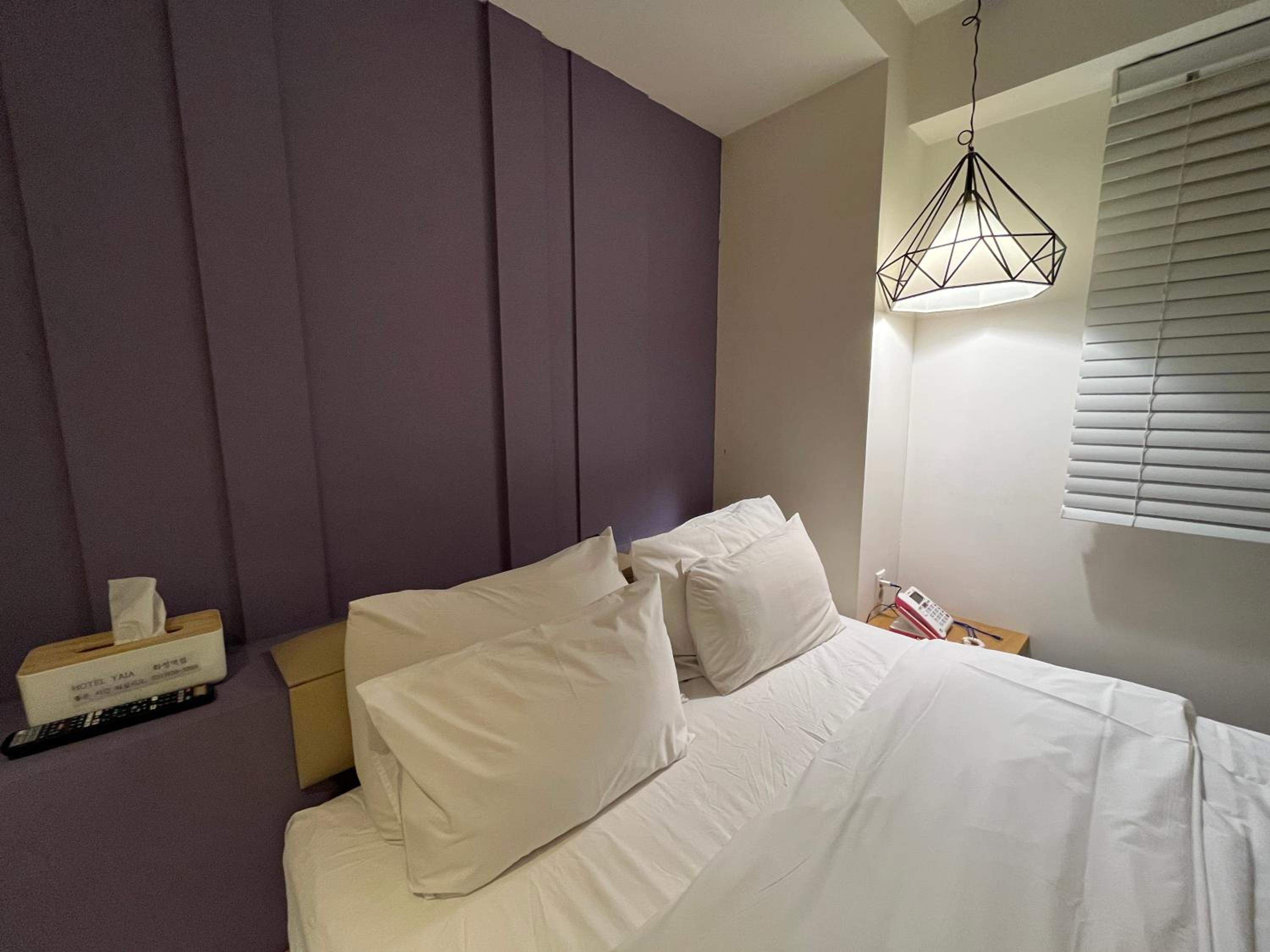 Standard Double Room - Photo 17