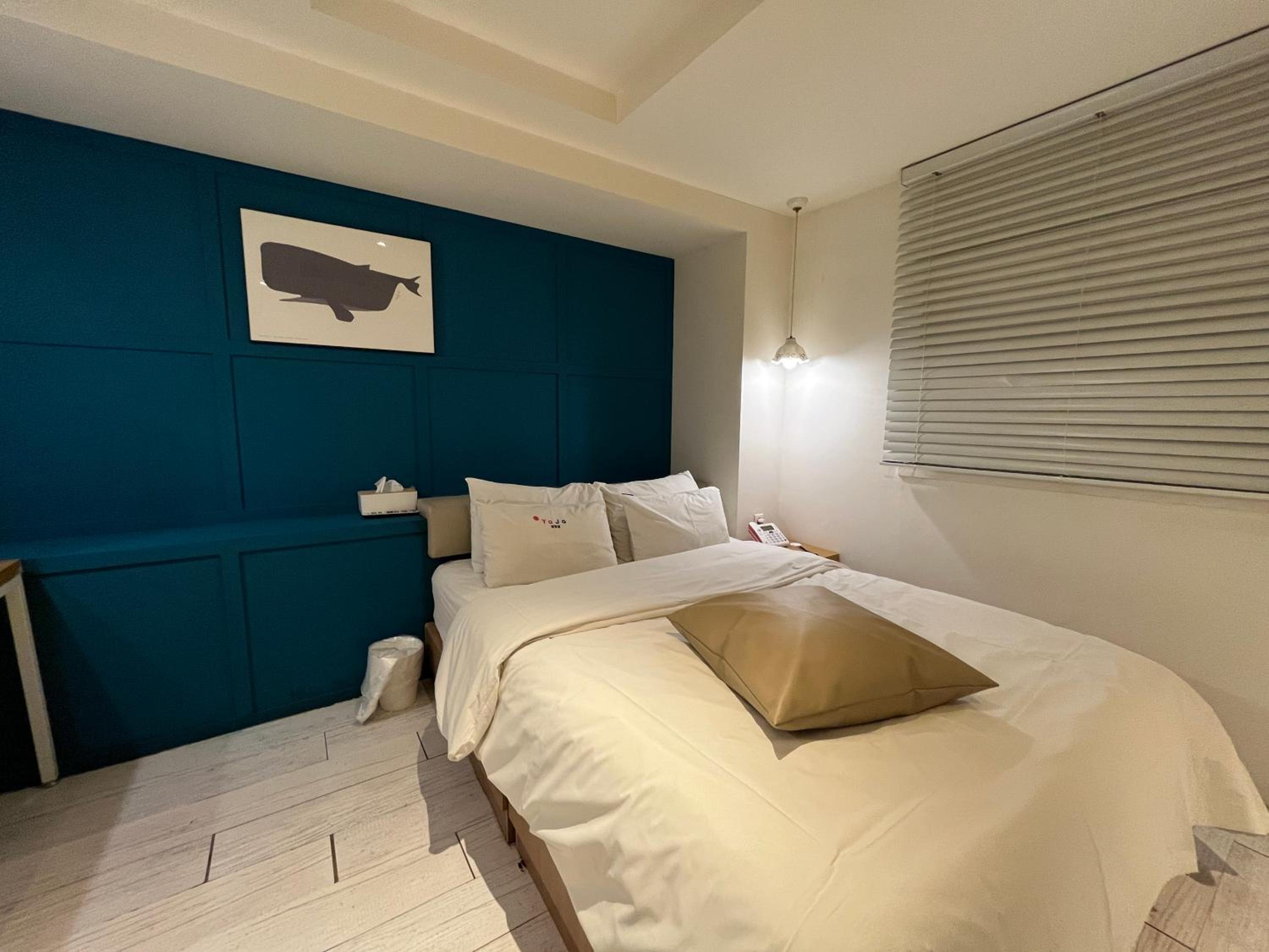 Standard Double Room - Photo 15