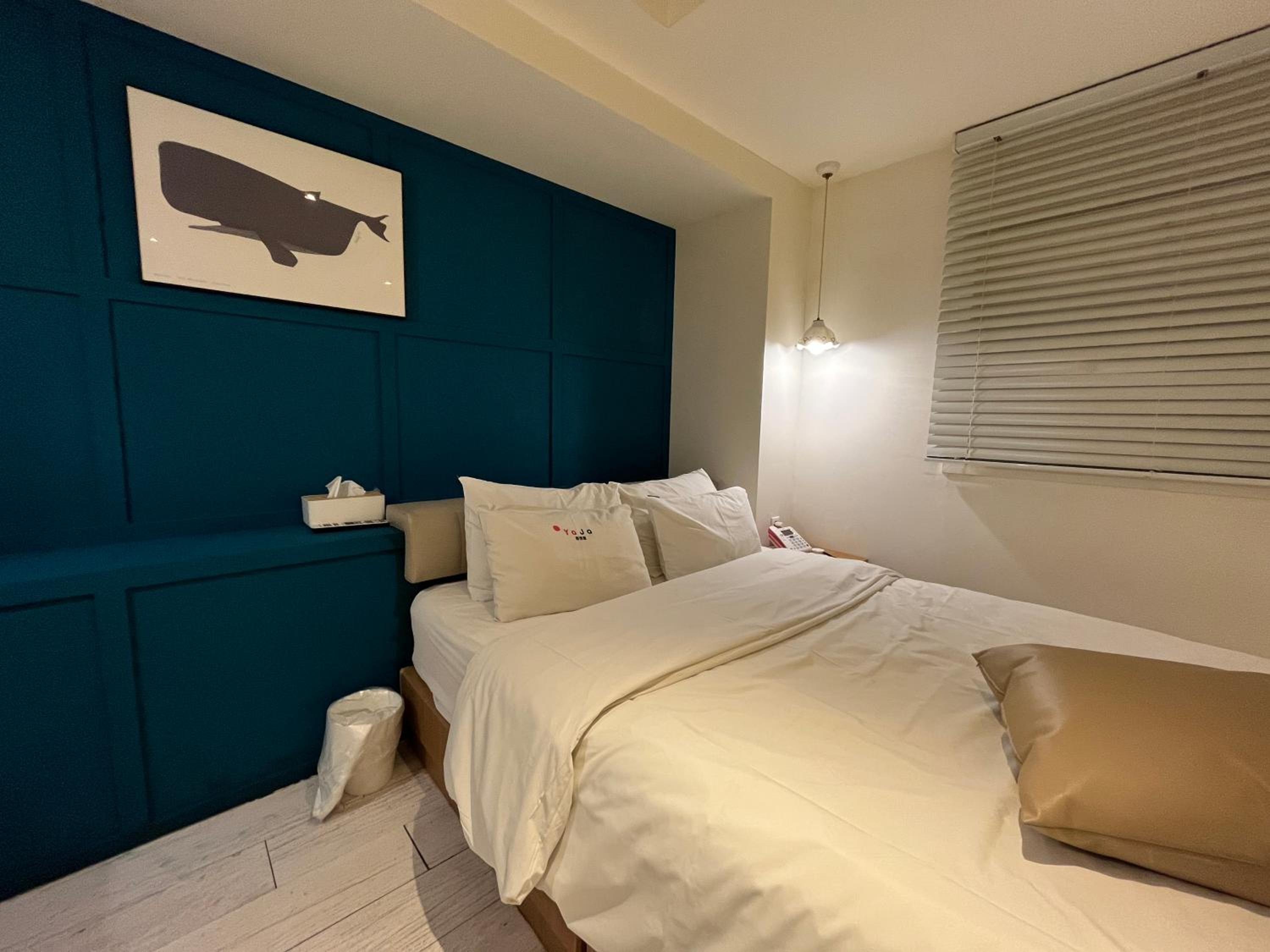 Standard Double Room - Photo 13