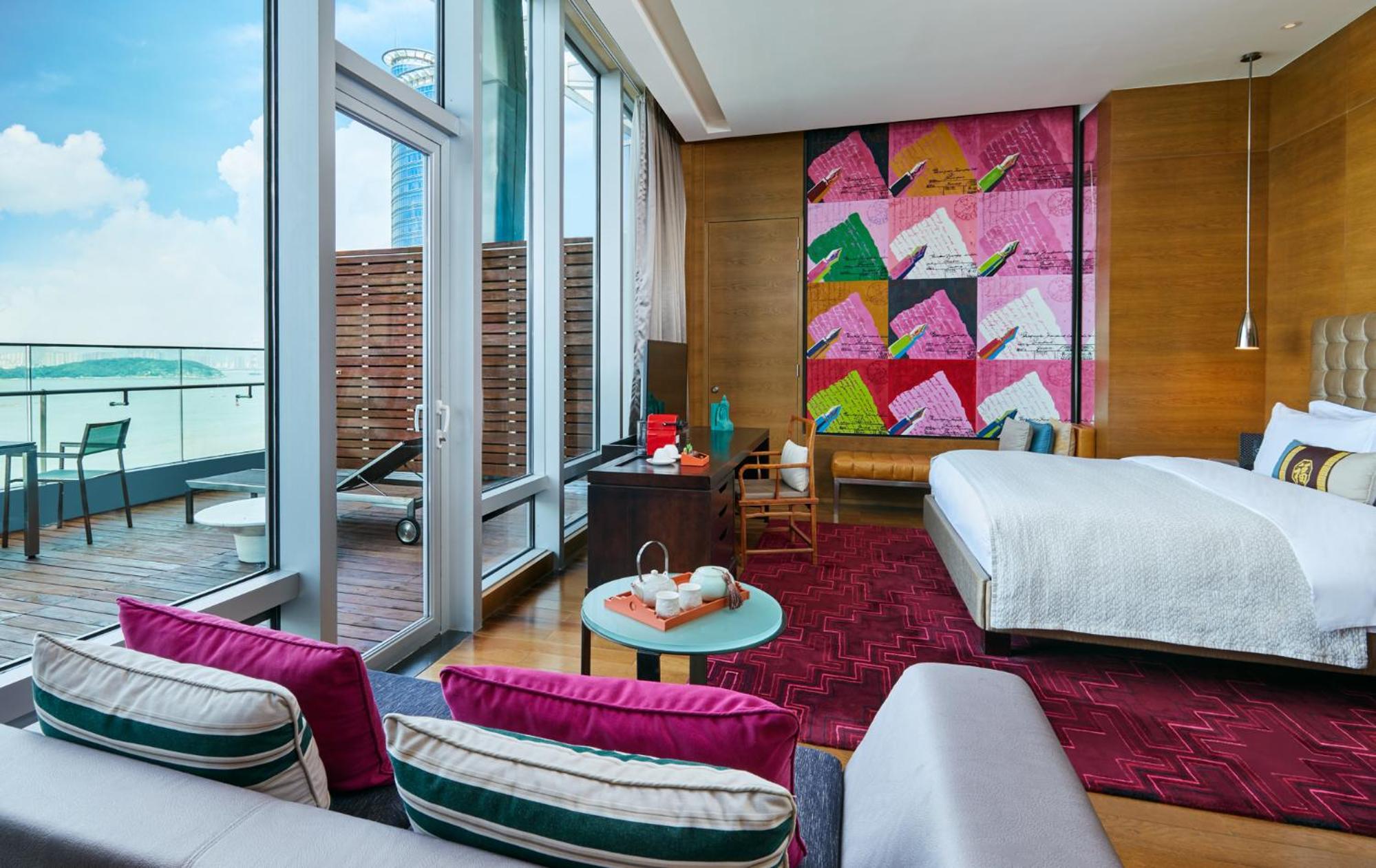 Premium King Room with Balcony and Sea View - Photo 1