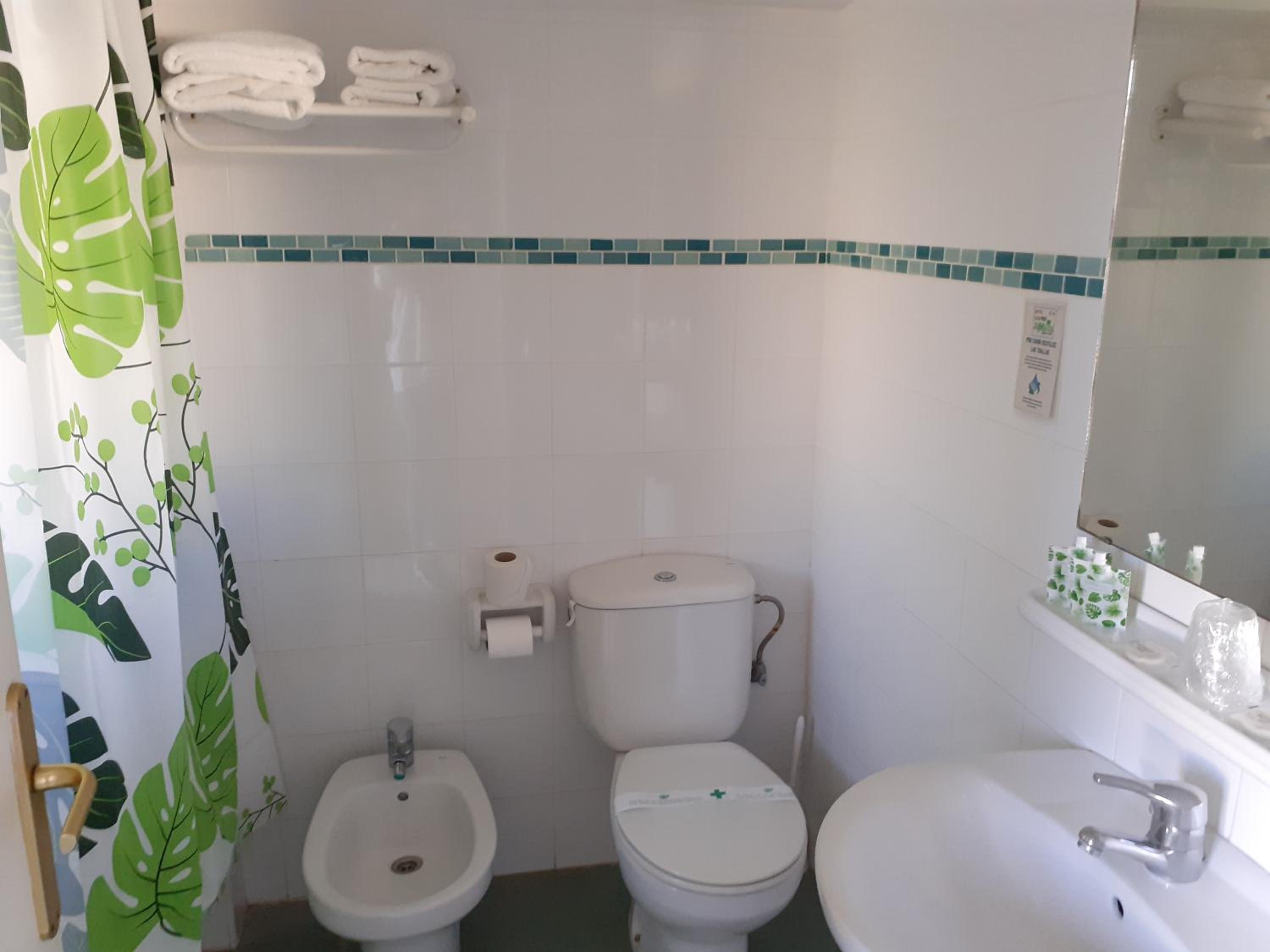 Superior Twin Room photo 3