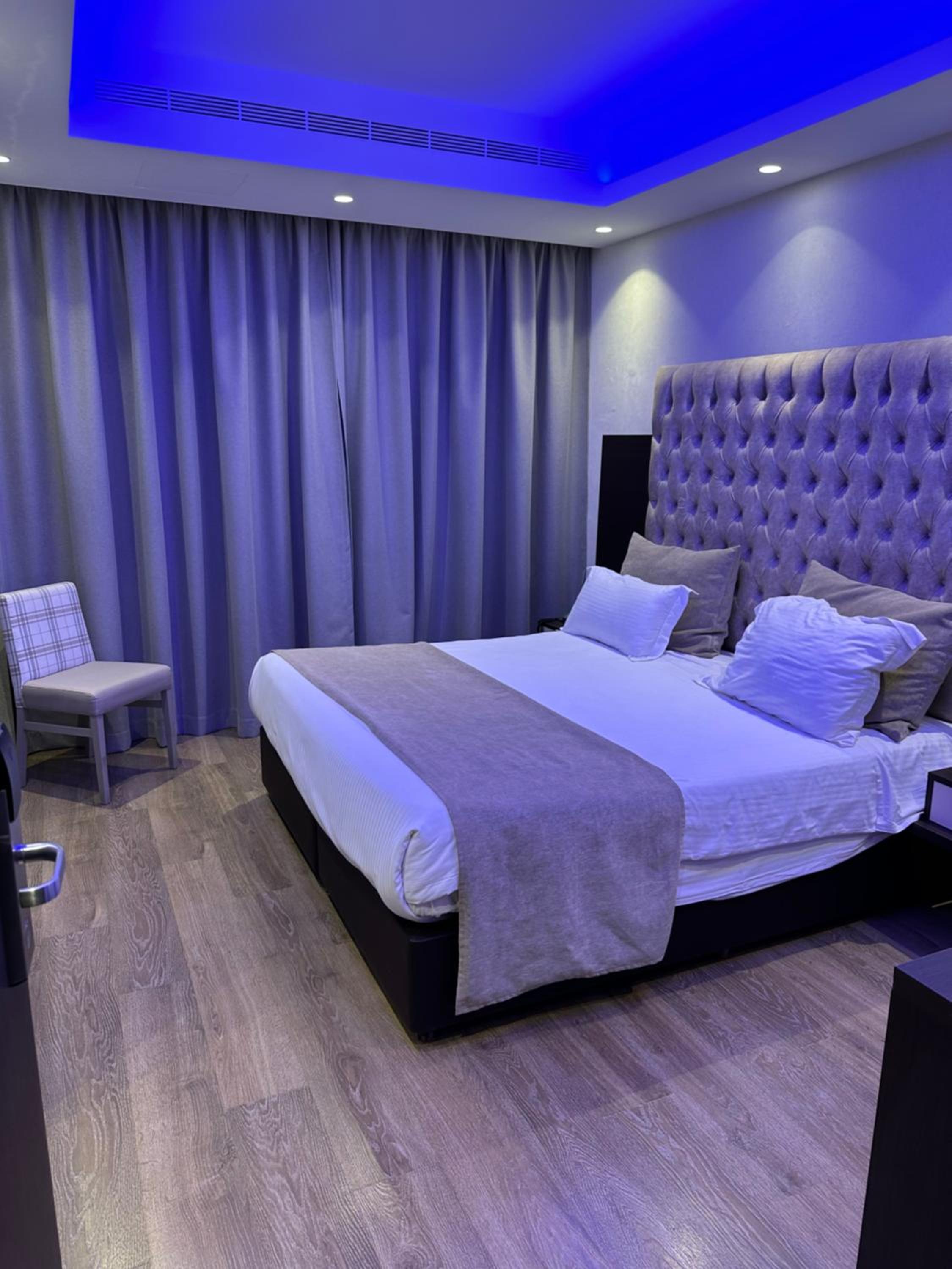 Standard Double Room - Photo 1