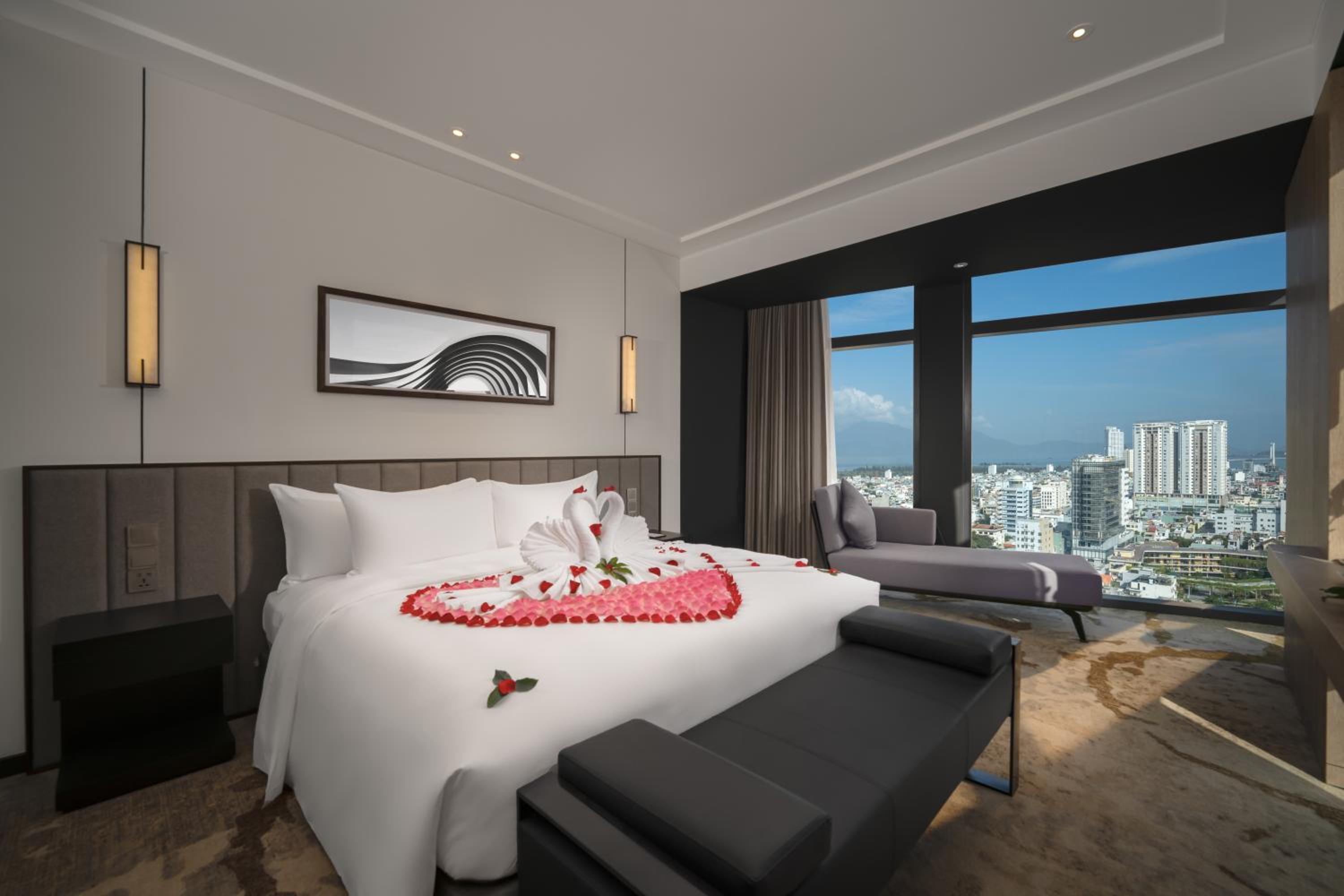Premium River King Room With Bathtub - Club Lounge Access - Photo 8