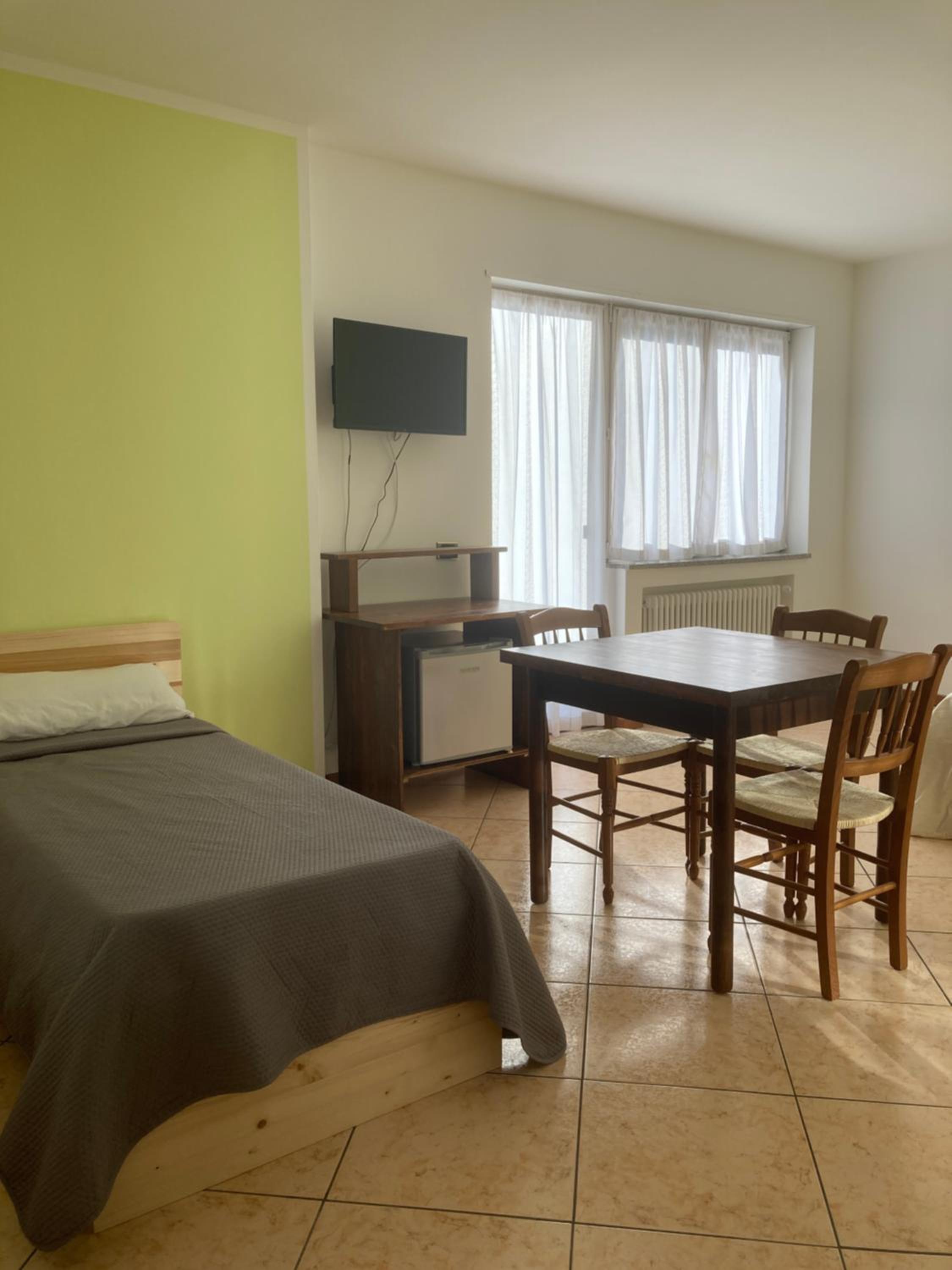 Triple Room with Private Bathroom - Photo 5