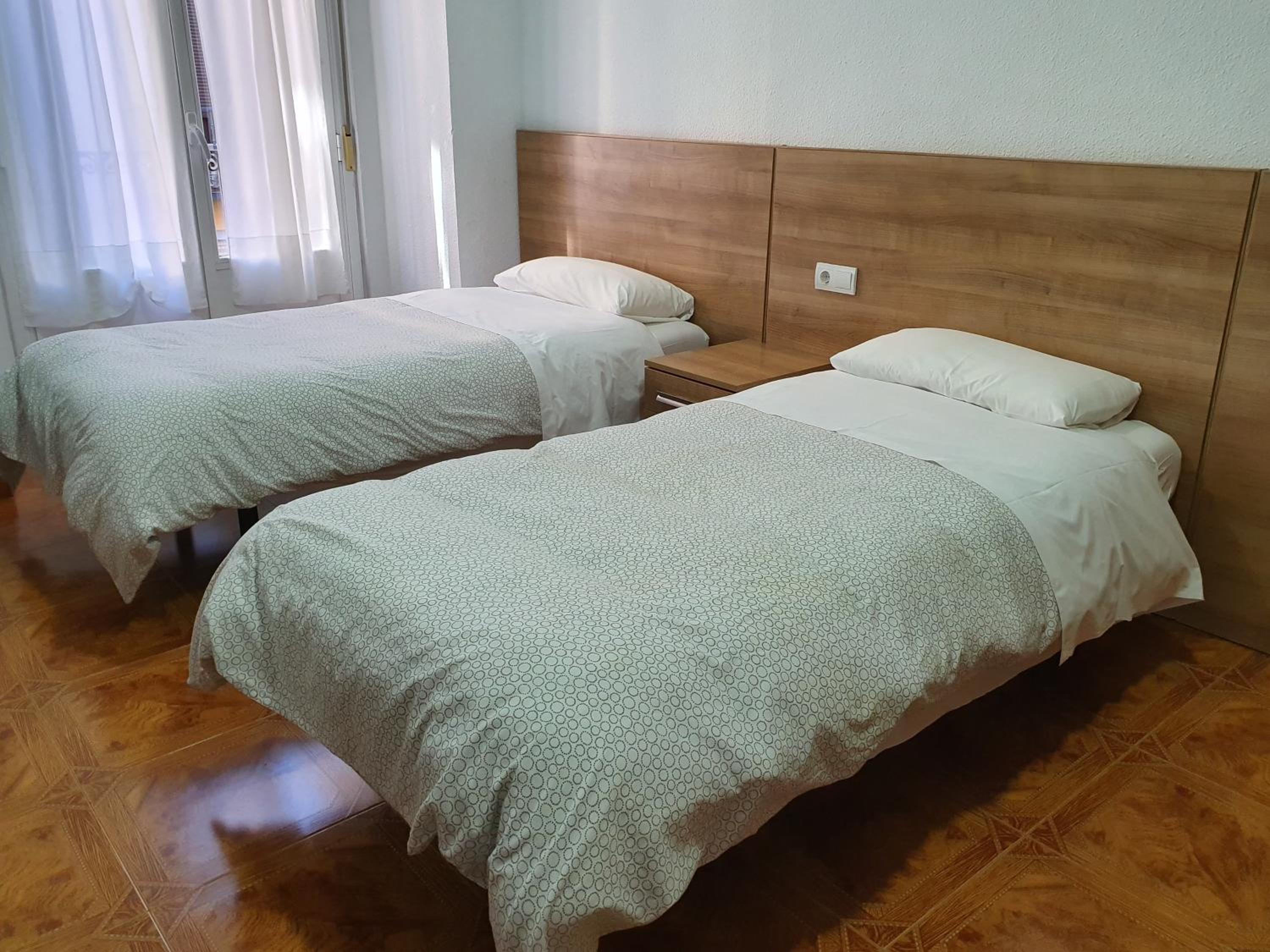 Habitación Doble con Baño Privado