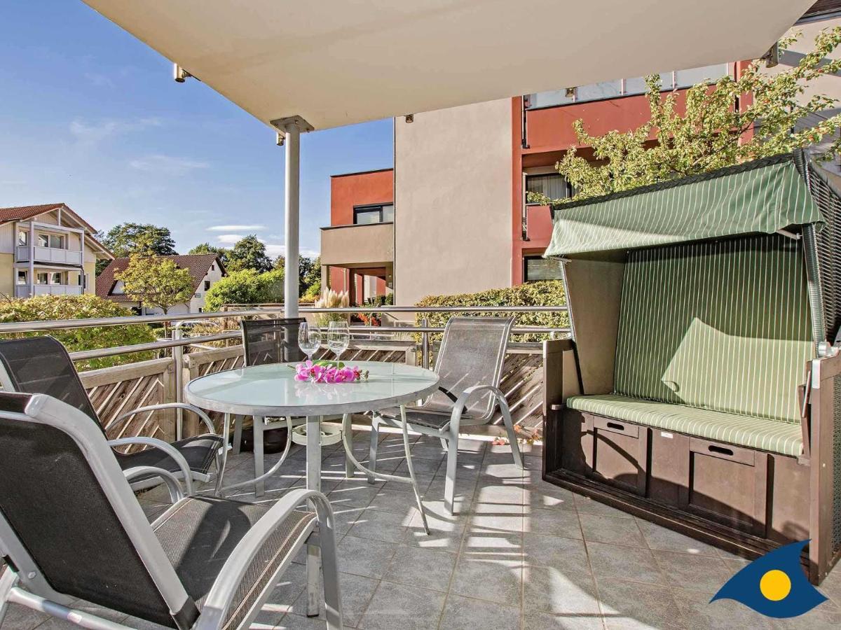 Apartment with Balcony photo 3