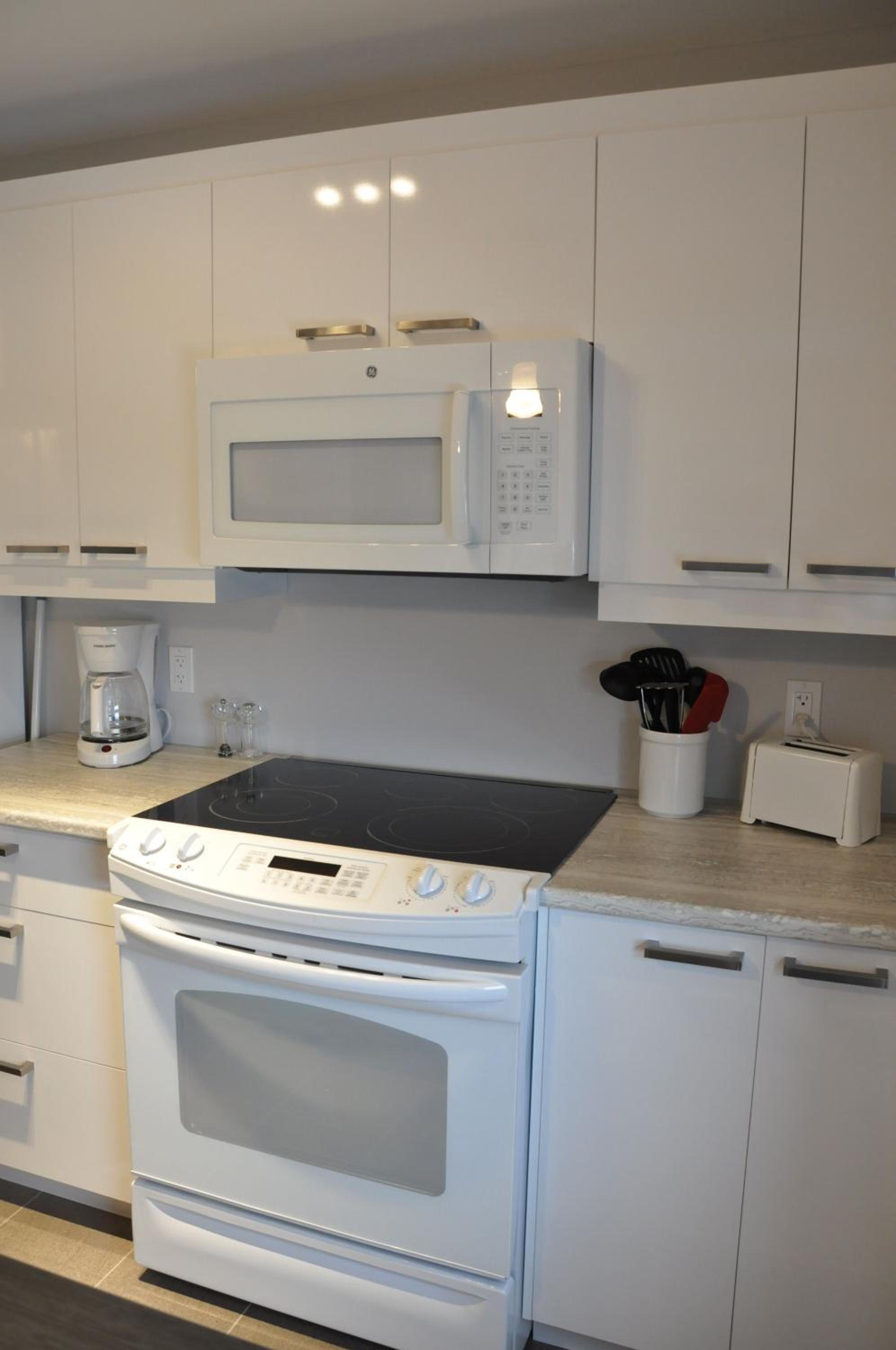 One-Bedroom Apartment - Photo 34