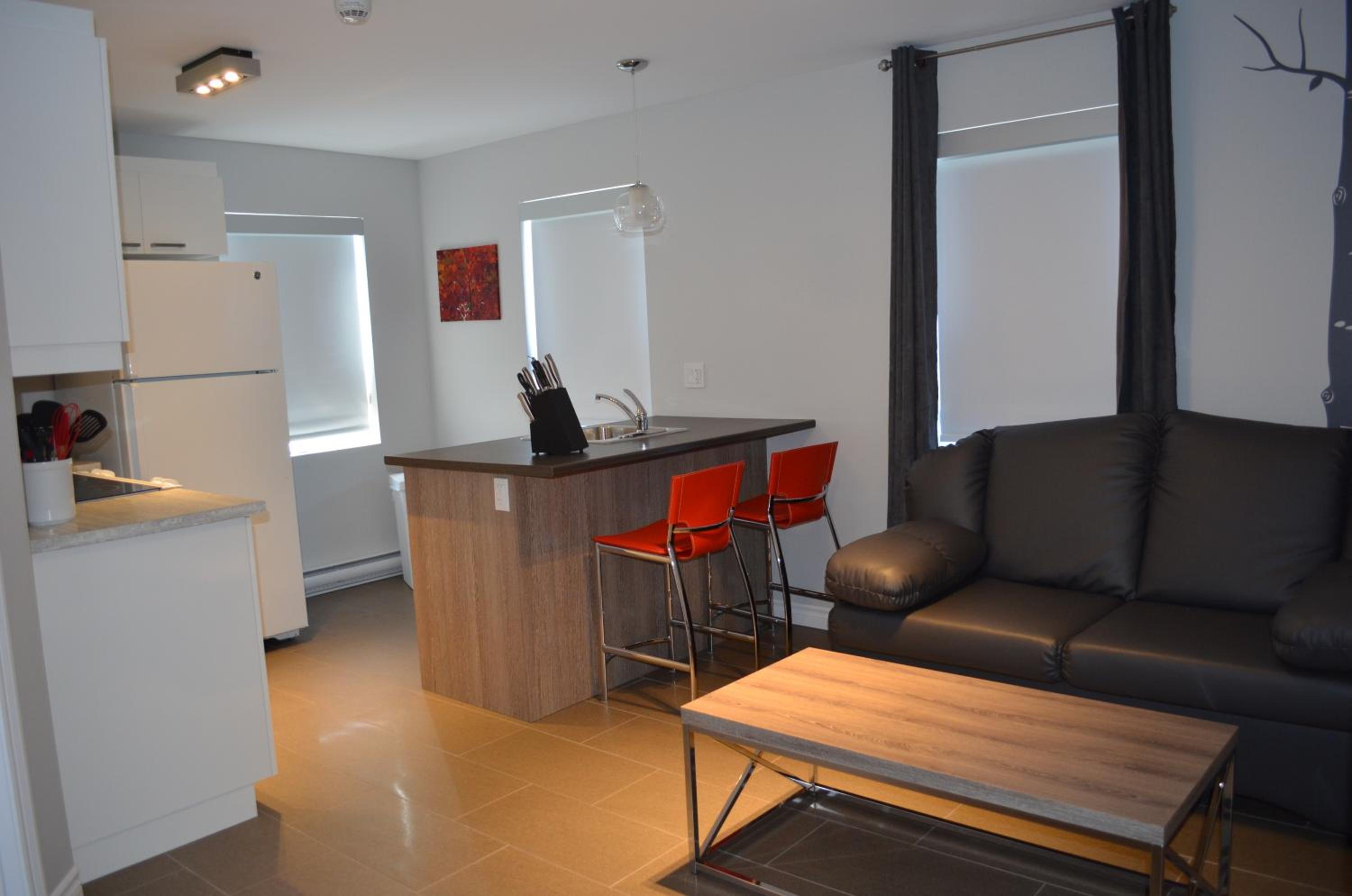 One-Bedroom Apartment - Photo 16