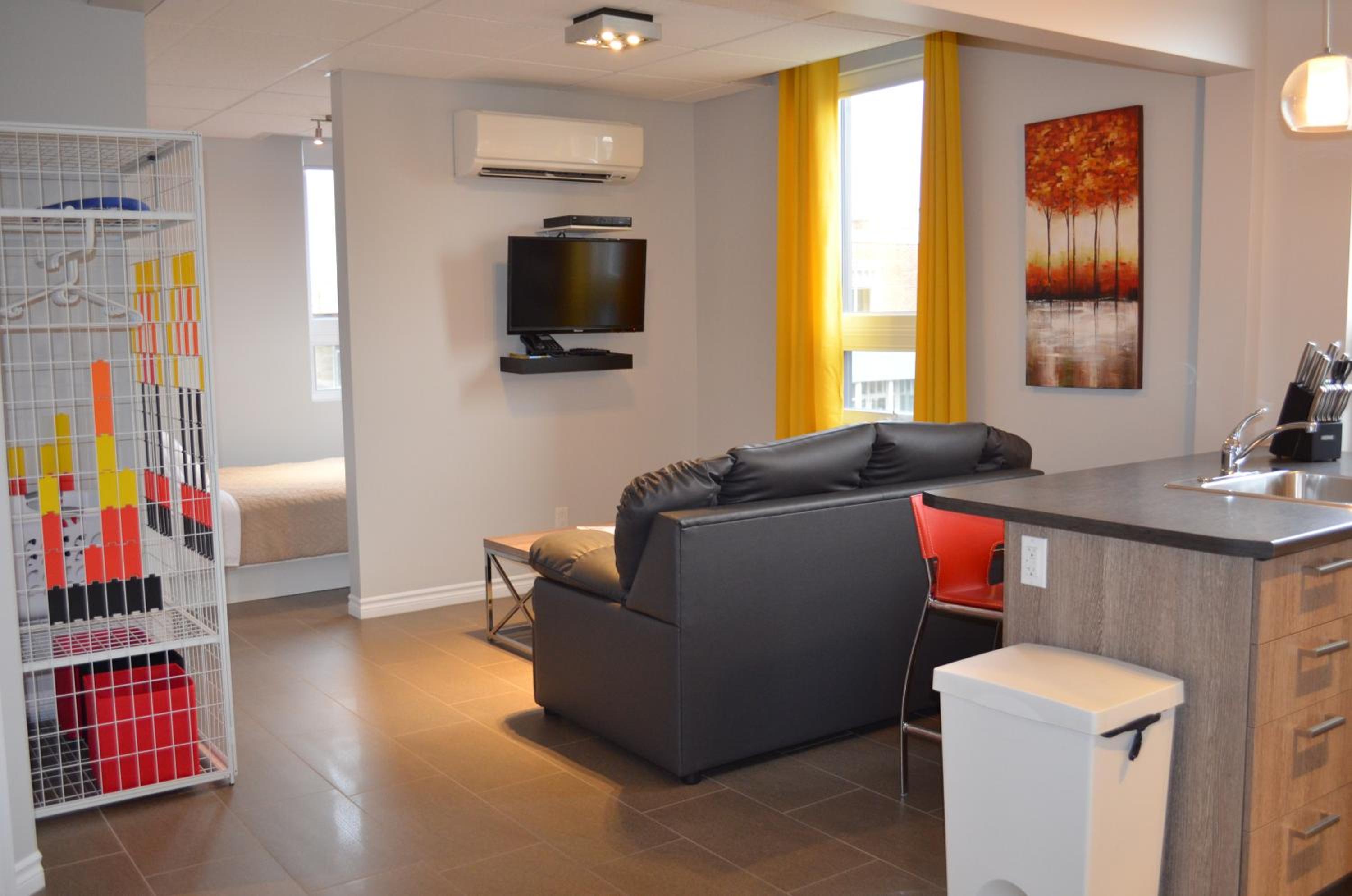 One-Bedroom Apartment - Photo 29