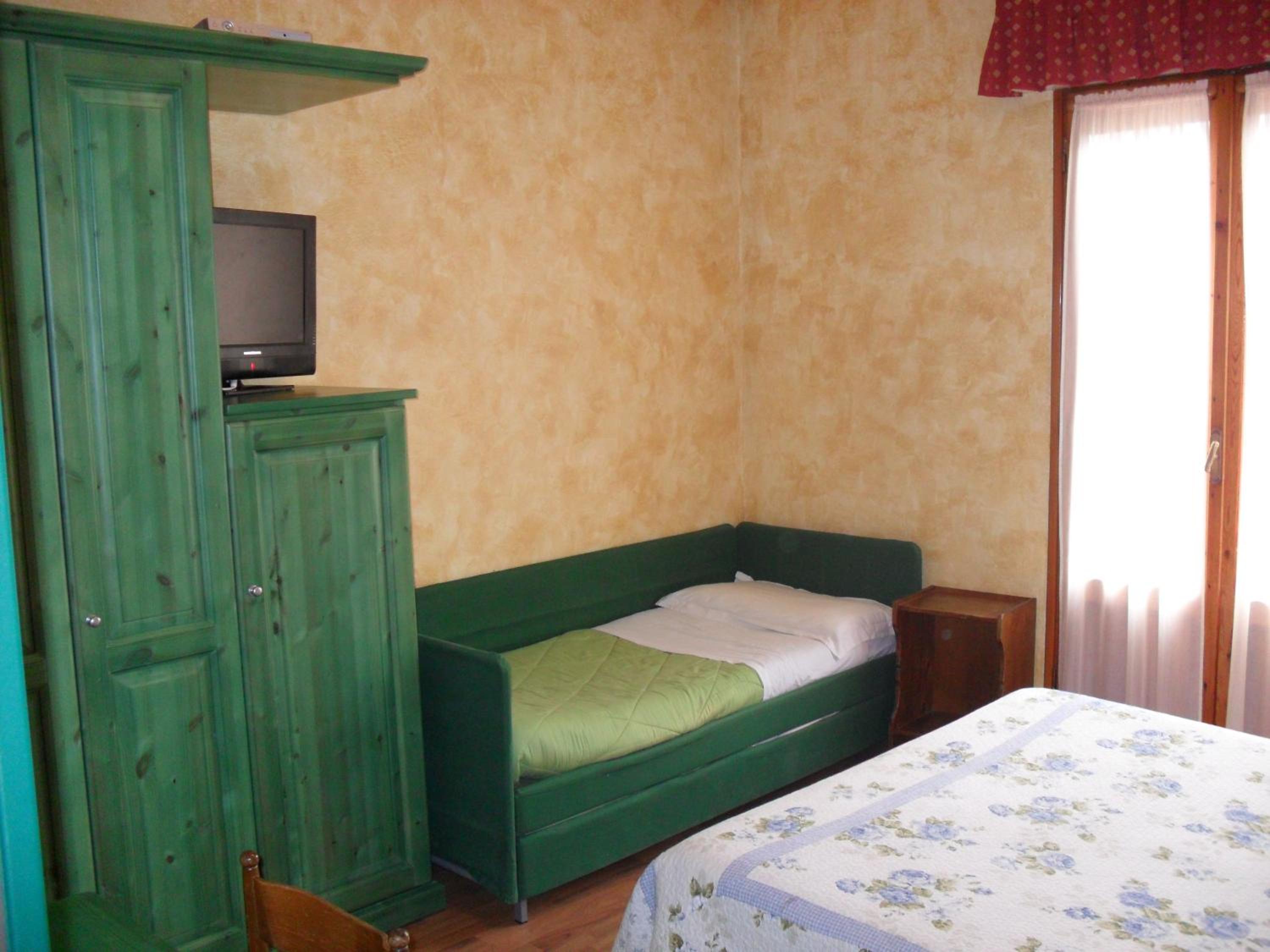 Triple Room photo 2