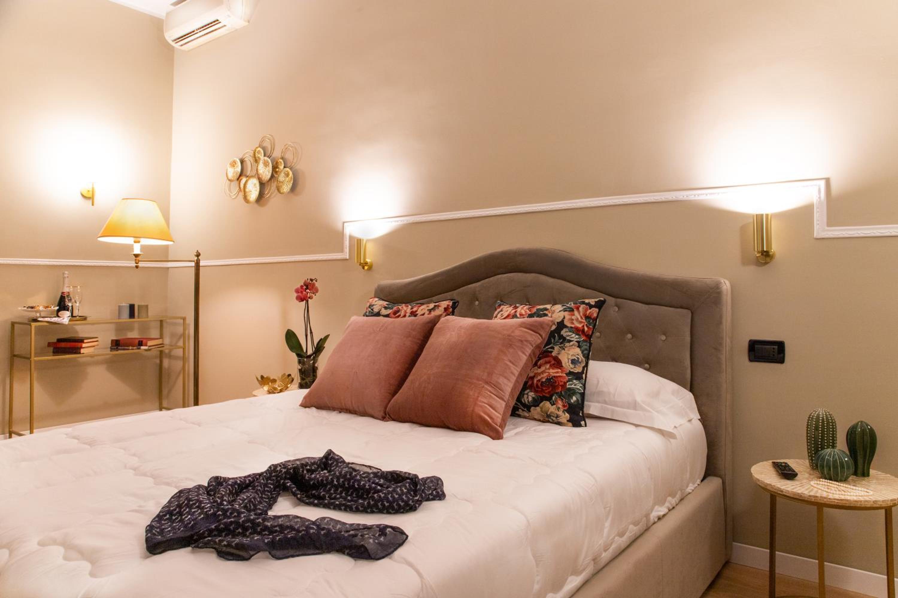 Double Room with Private Bathroom photo 1