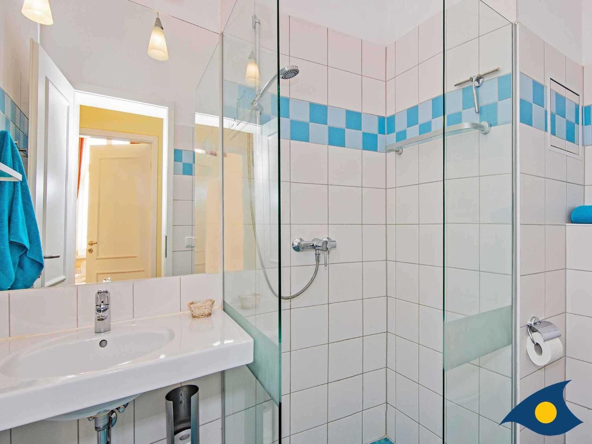 One-Bedroom Apartment with Balcony photo 3