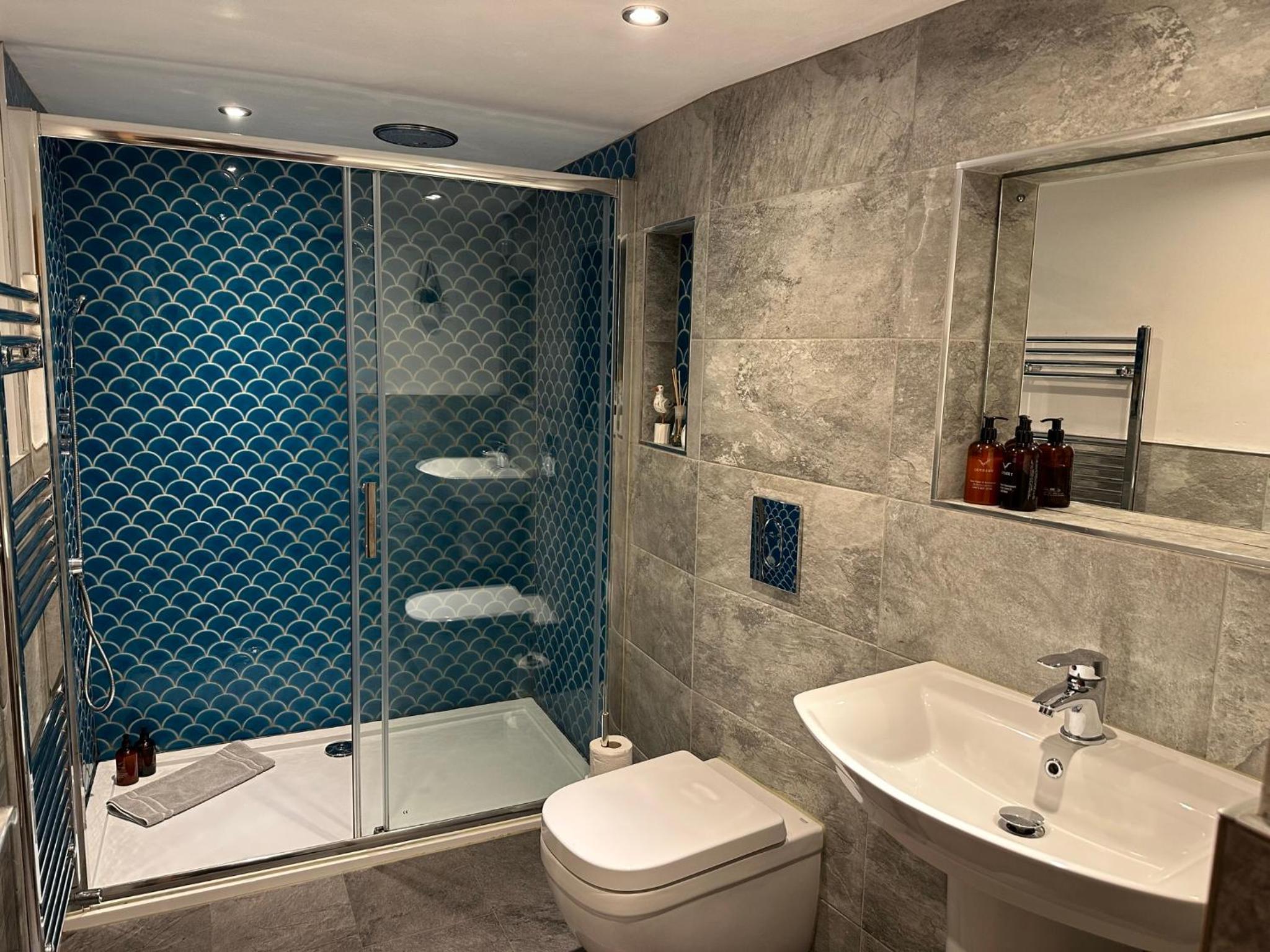 Double Room - Photo 12