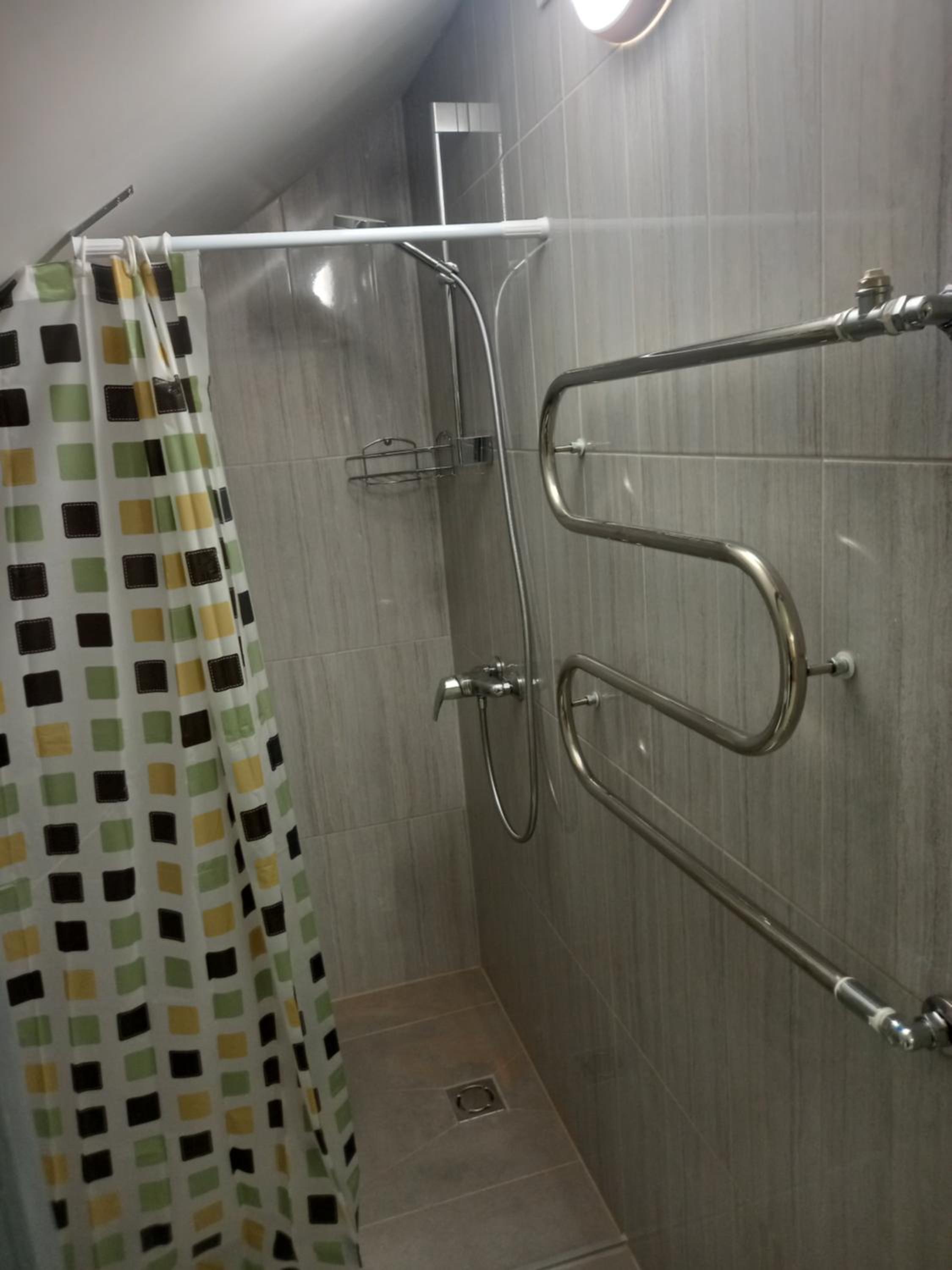 Twin Room with Bathroom - Photo 1