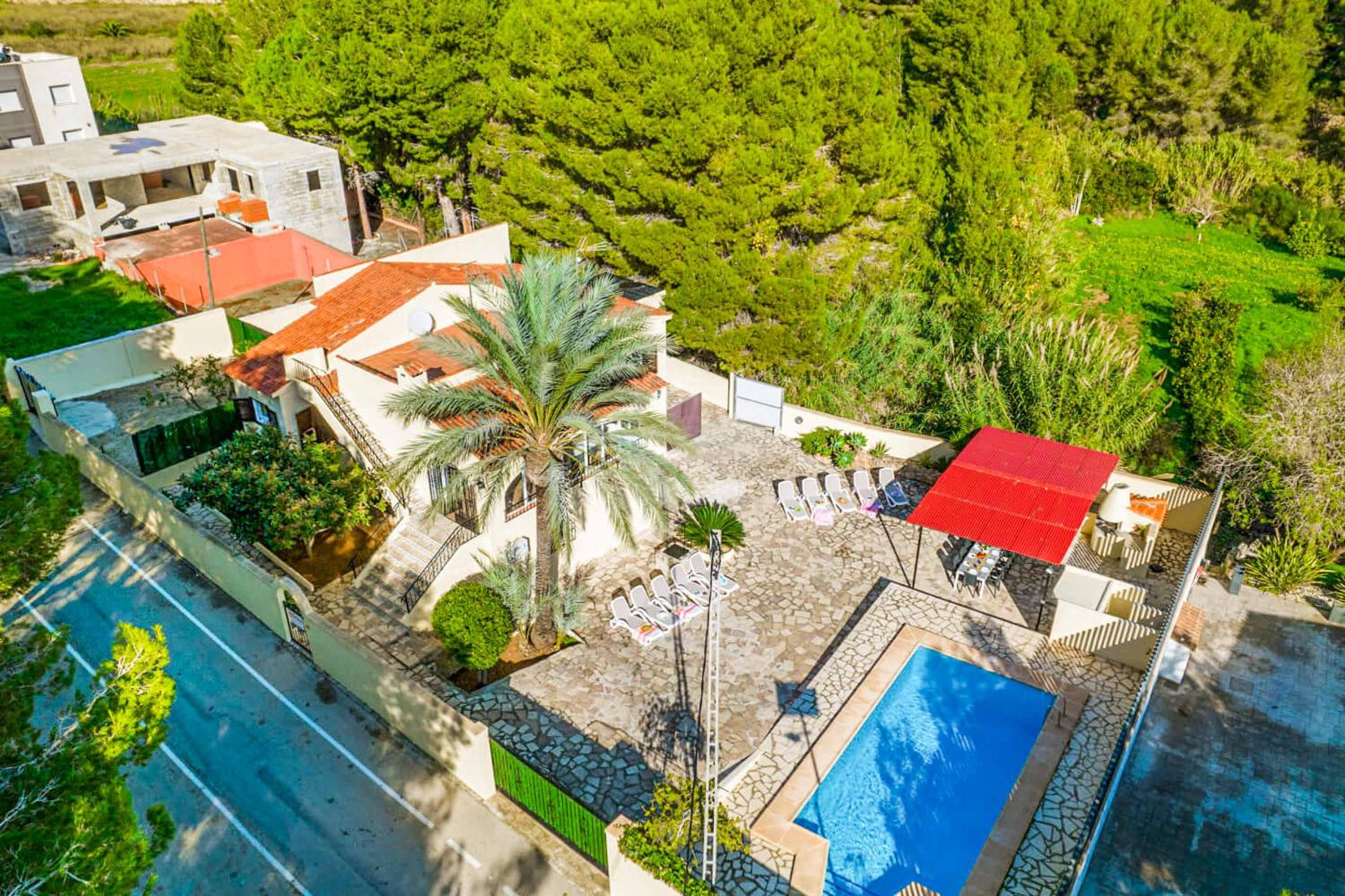 Villa photo 3