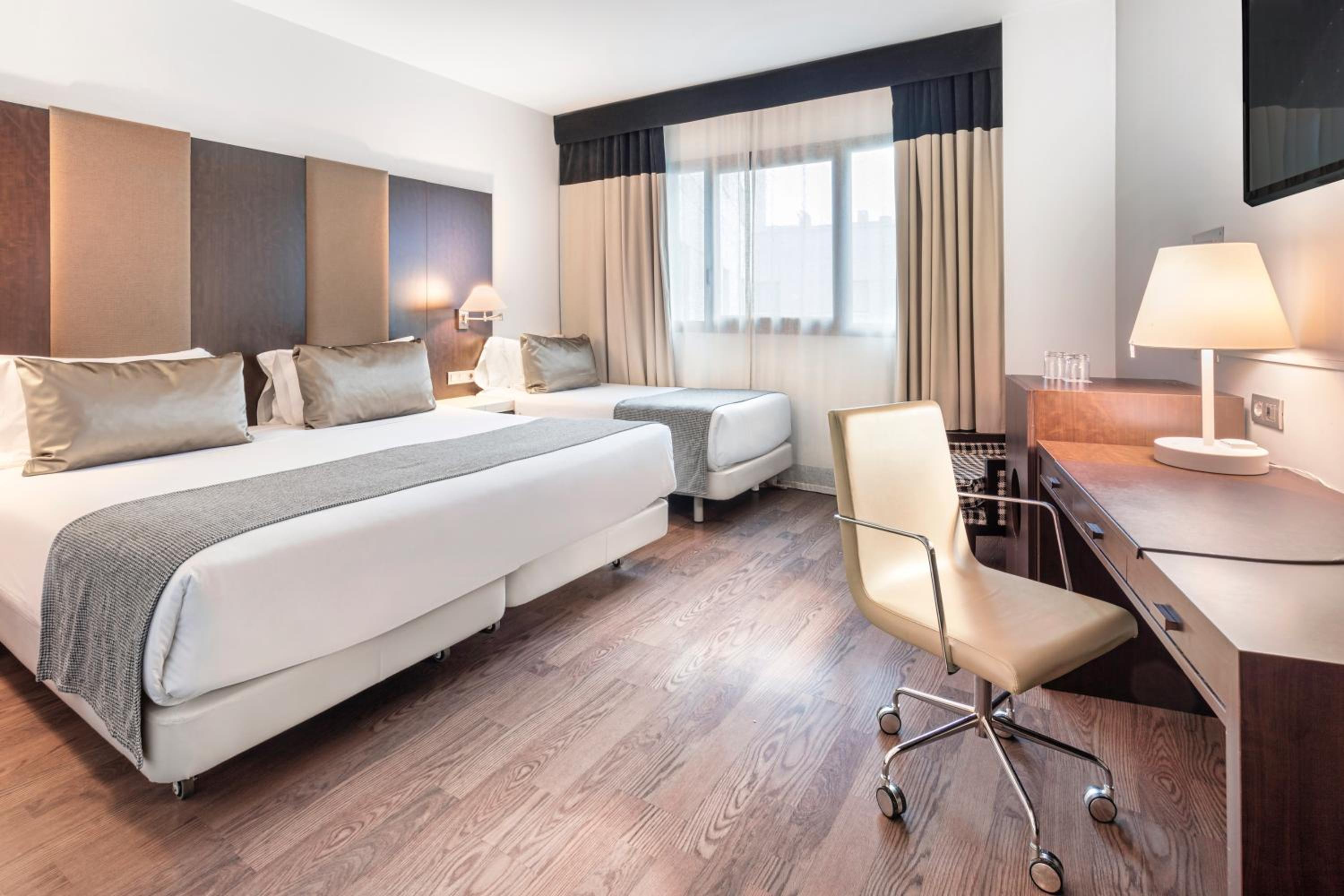 Triple Room (3 Adults) - Photo 1