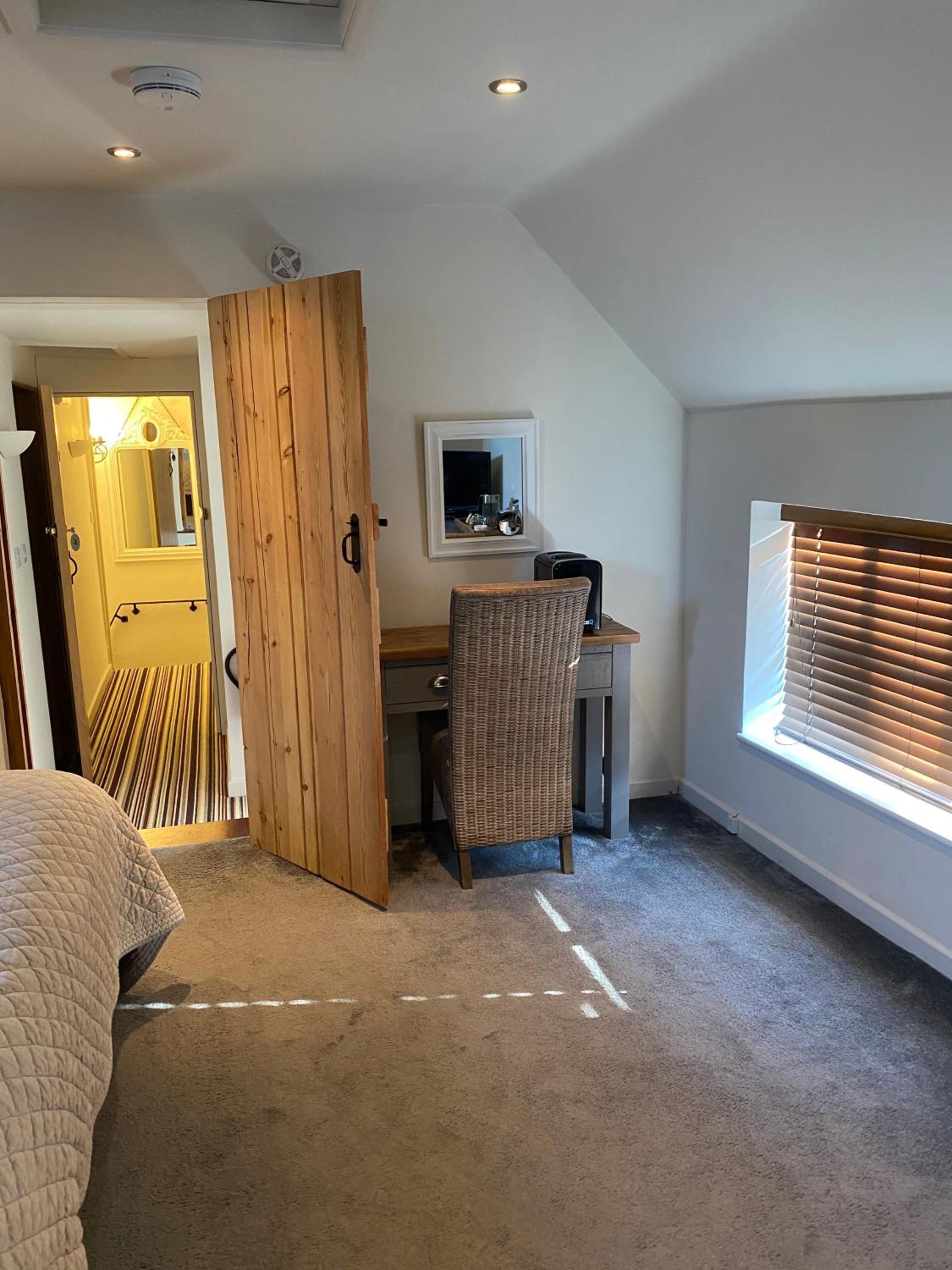 Family Room - Photo 10