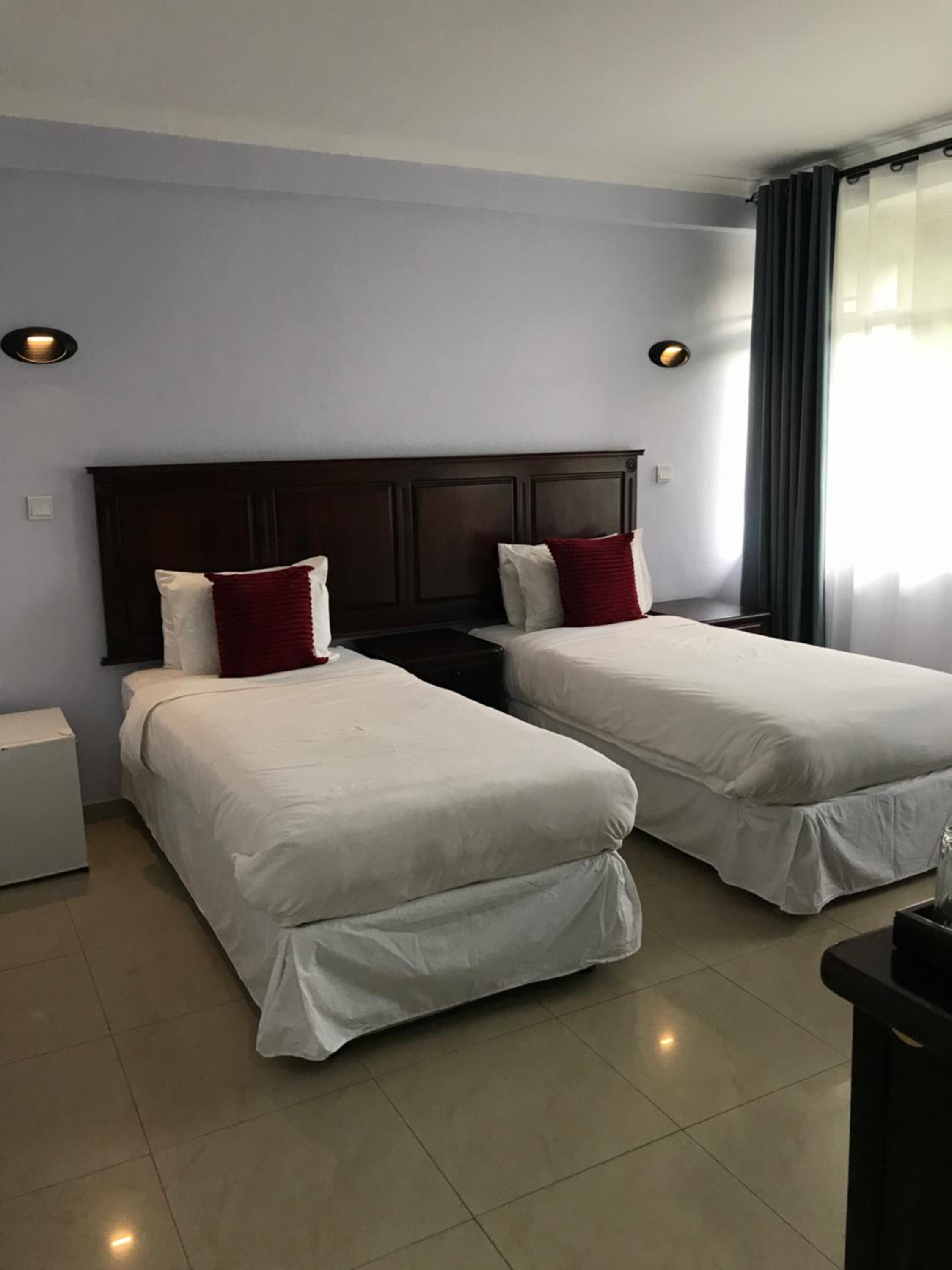 Twin Room with Private Bathroom