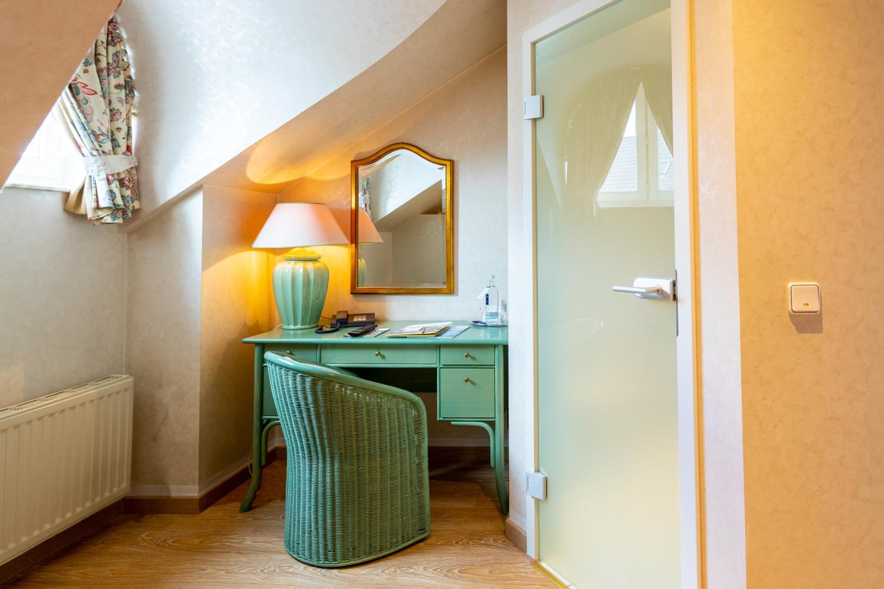 Standard Double Room - Photo 3