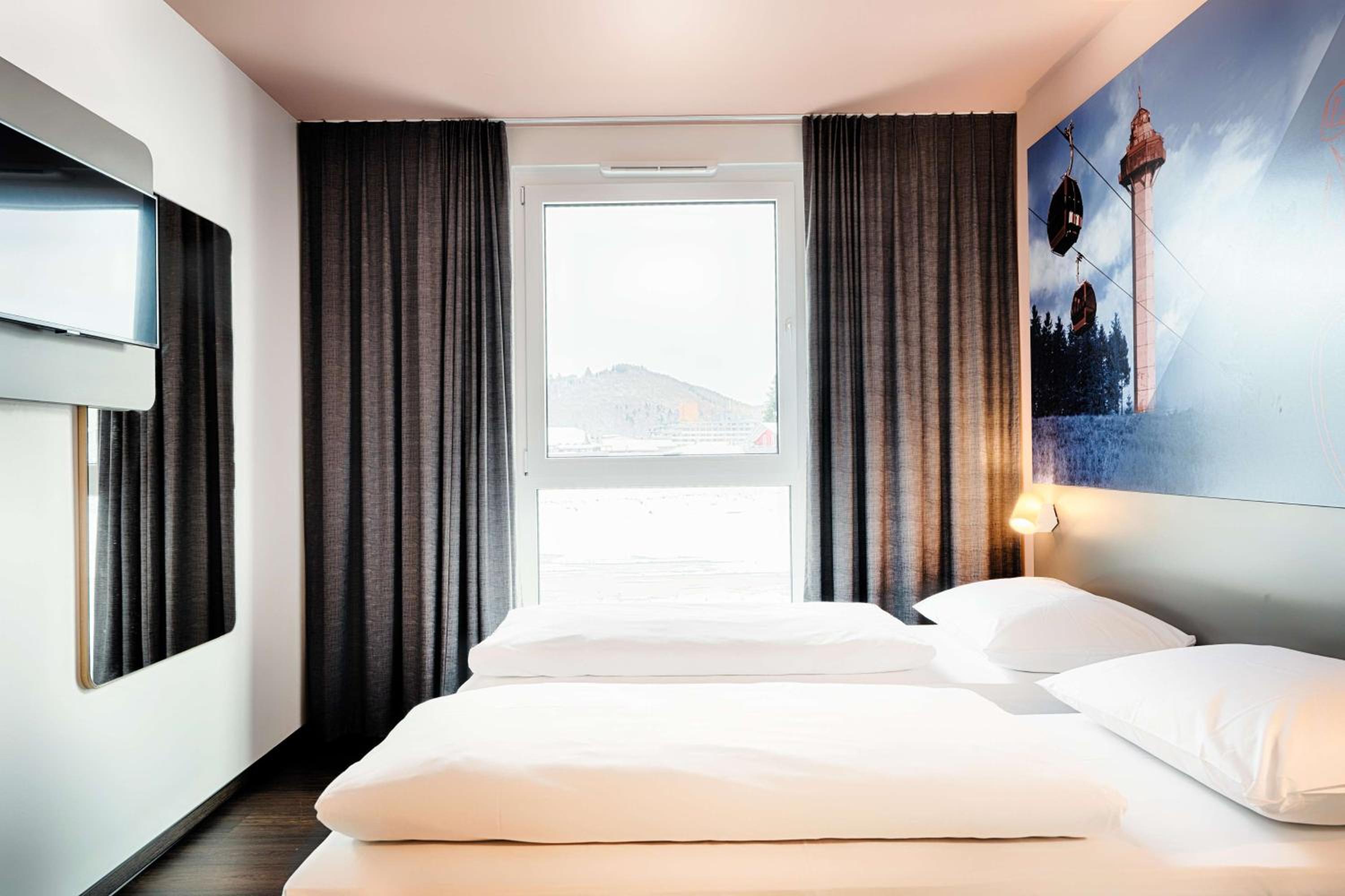 Twin Room - Photo 7