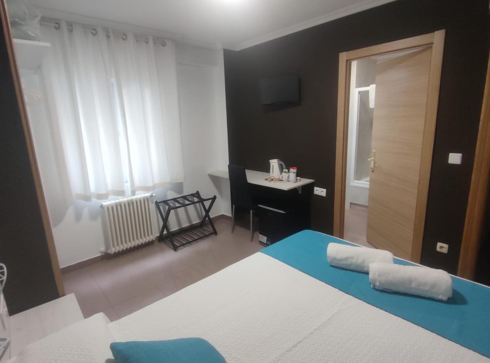 Habitación Doble con Baño Privado