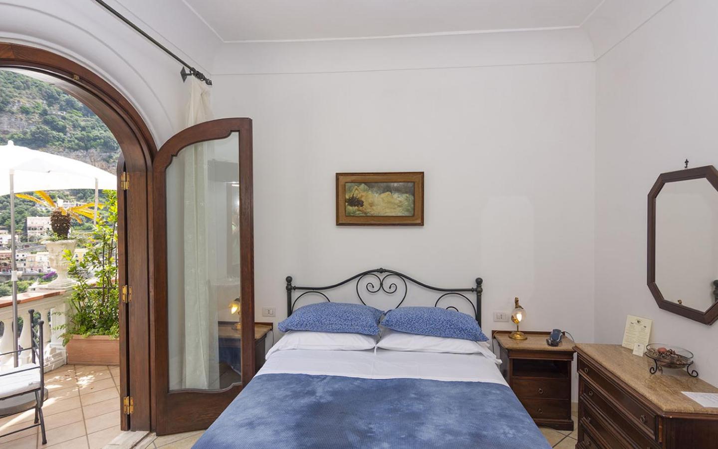 Double Room with Mountain View photo 2
