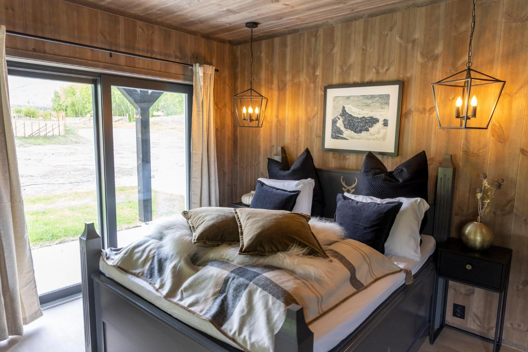 Deluxe Suite - Photo 10