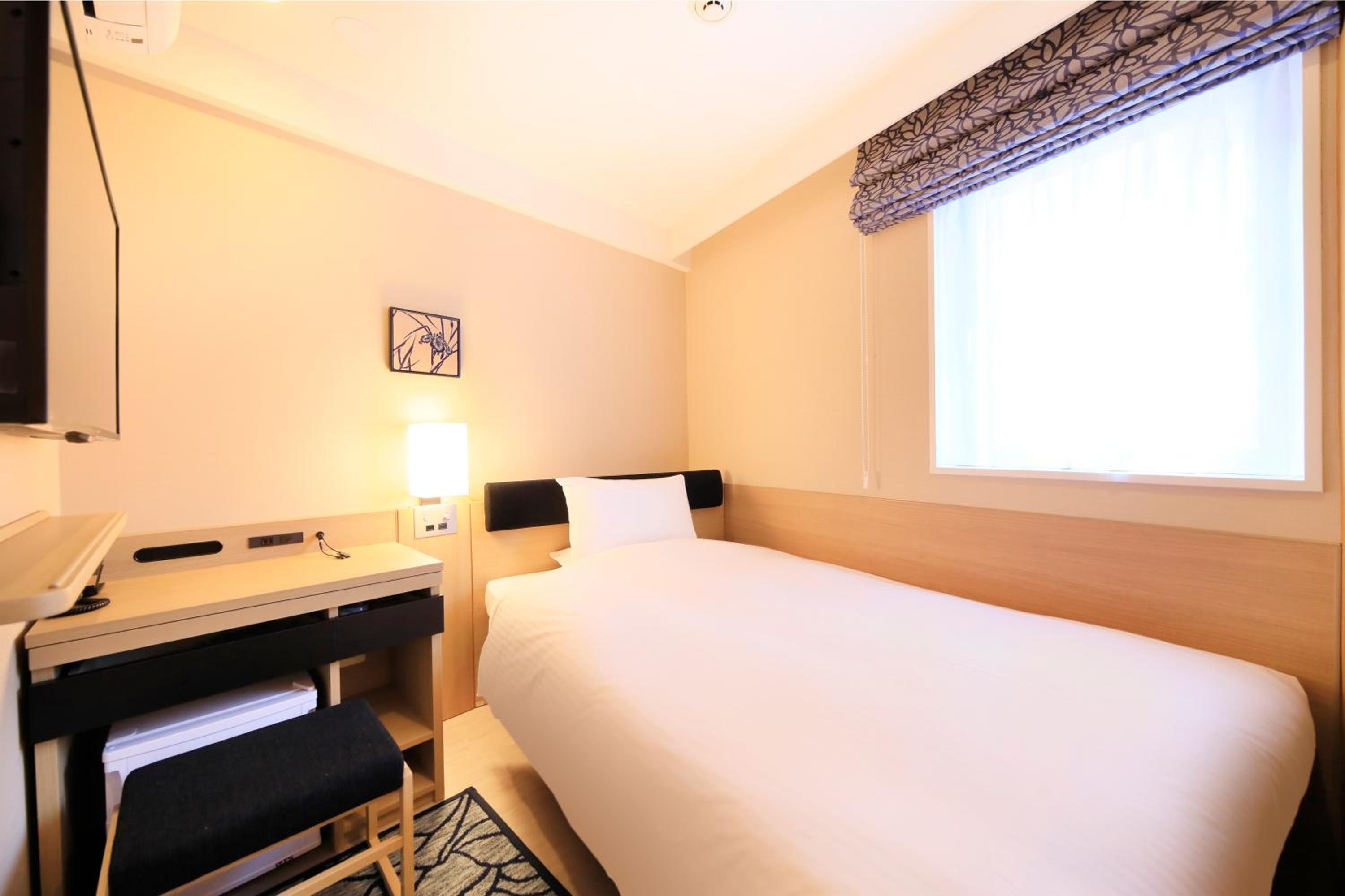 Standard Single Room - Smoking photo 1