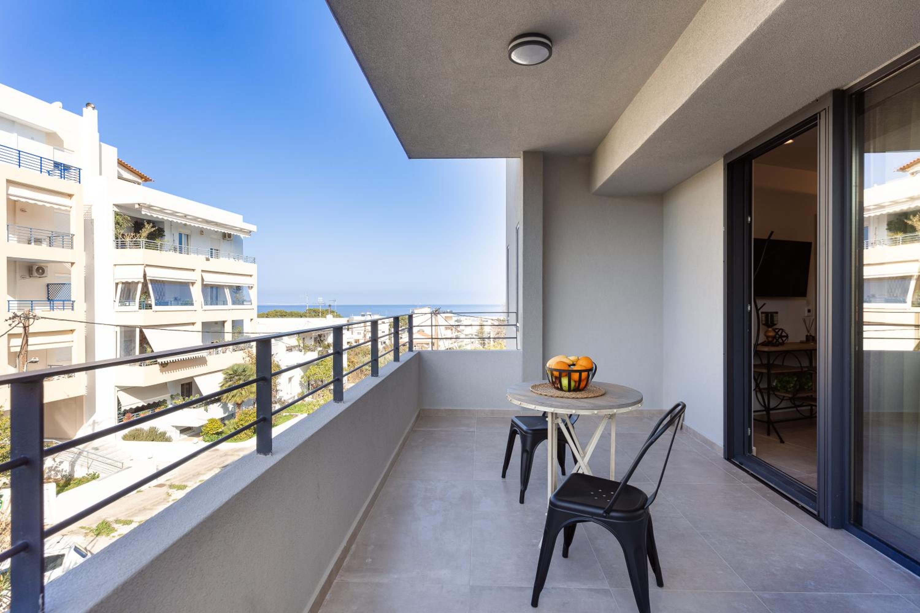 Executive Suite - Photo 15
