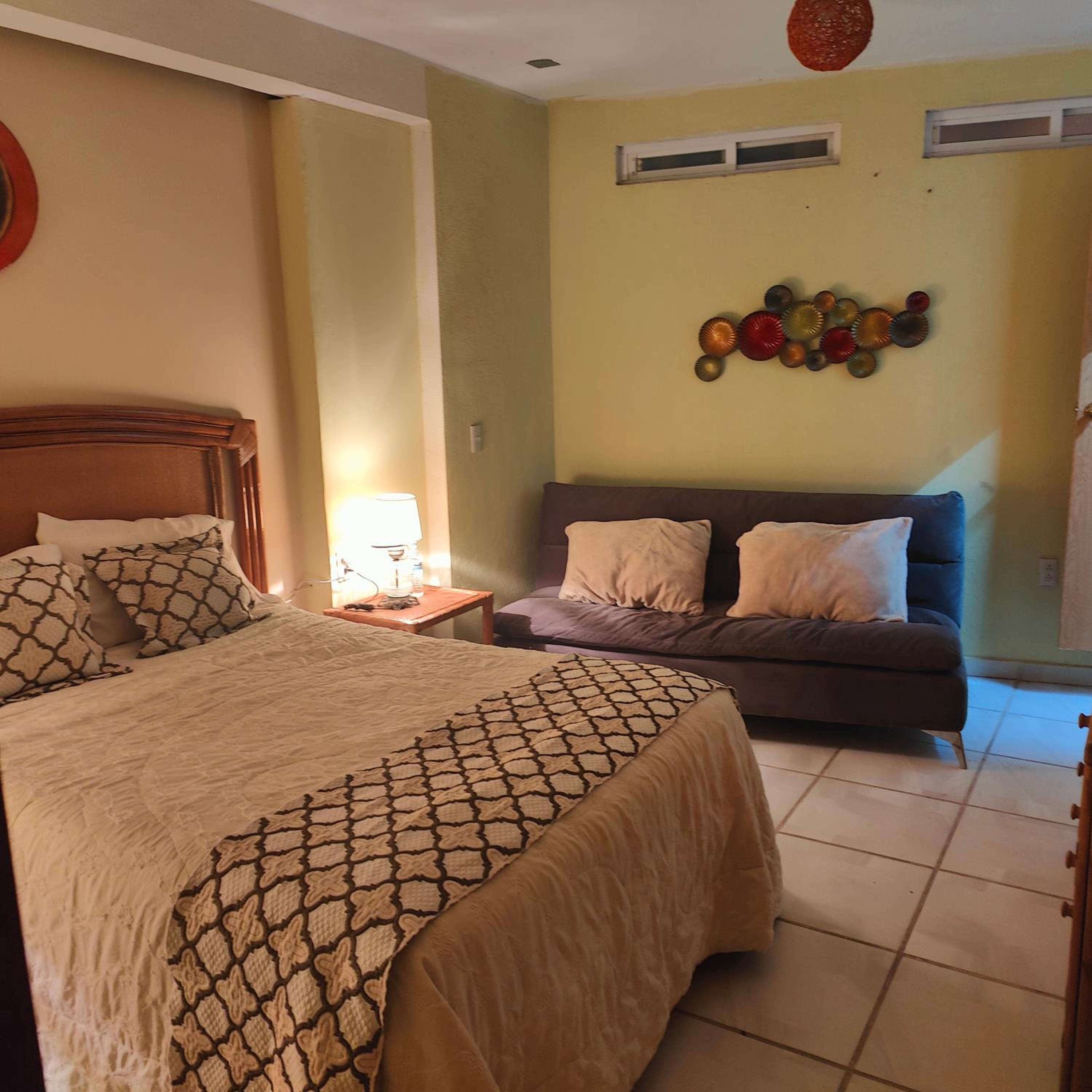 Double or Twin Room with Private Bathroom - Photo 6